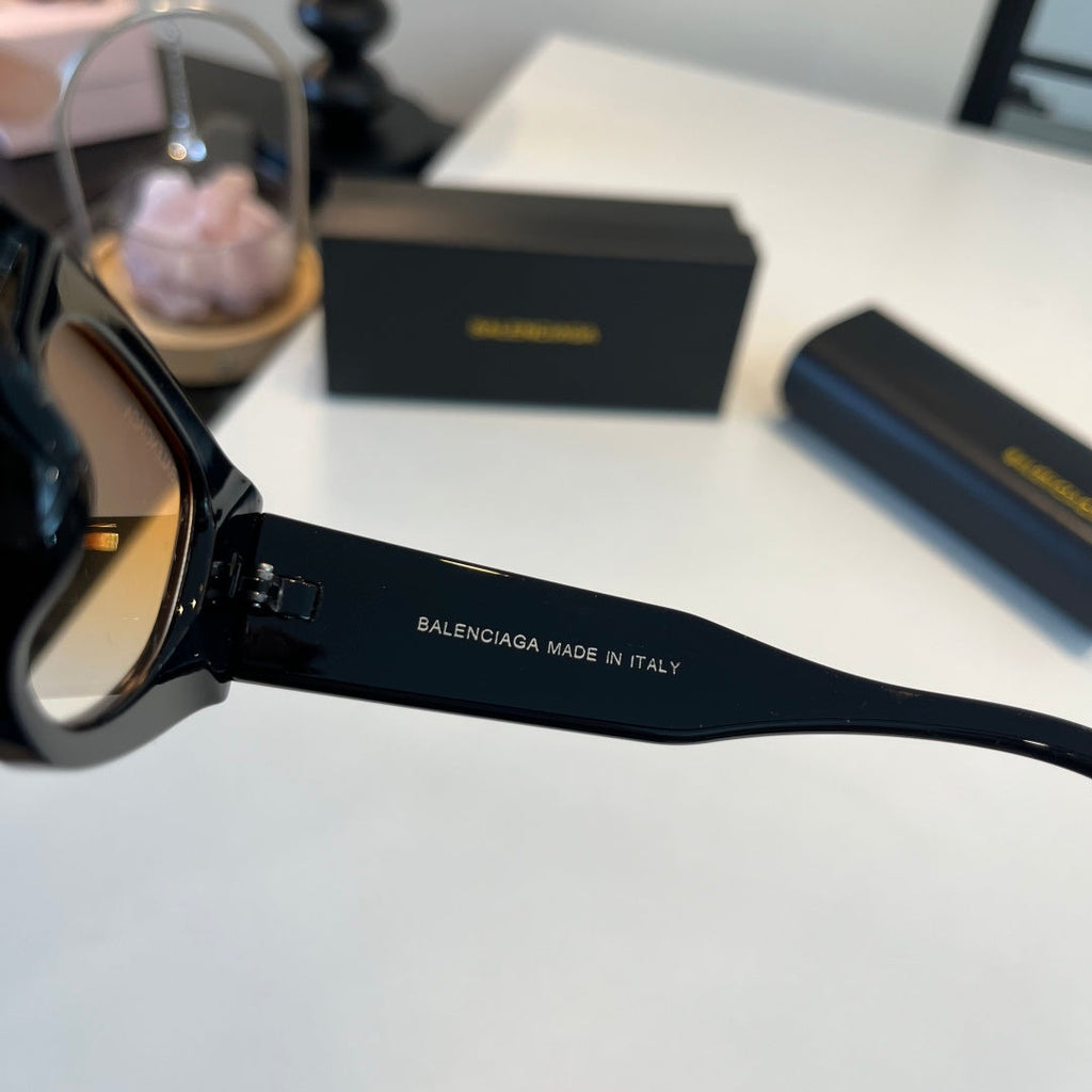 Balenciaga Rectangular Brown Lens Sunglasses for Men & Women - 449652 - detail image 9