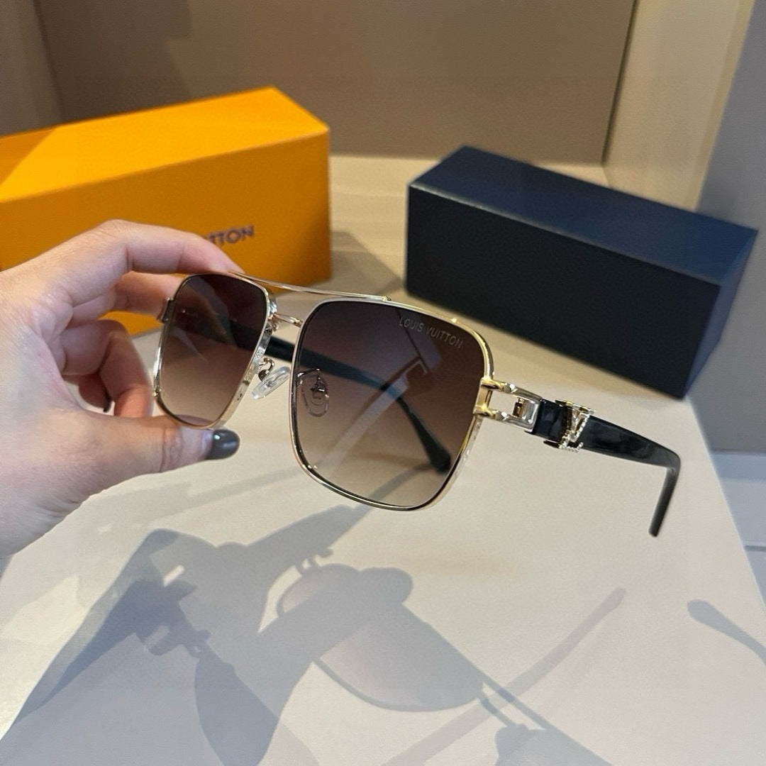 Louis Vuitton Metal Aviator Gold Lens Sunglasses for Men & Women - 464674 - detail image 3