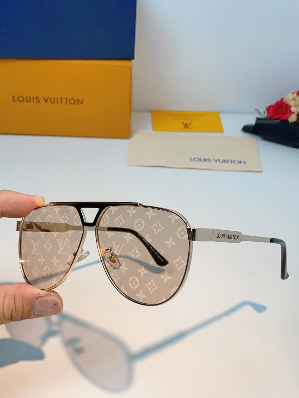 Louis Vuitton Metal Aviator Gold Lens Sunglasses for Men - detail image 6