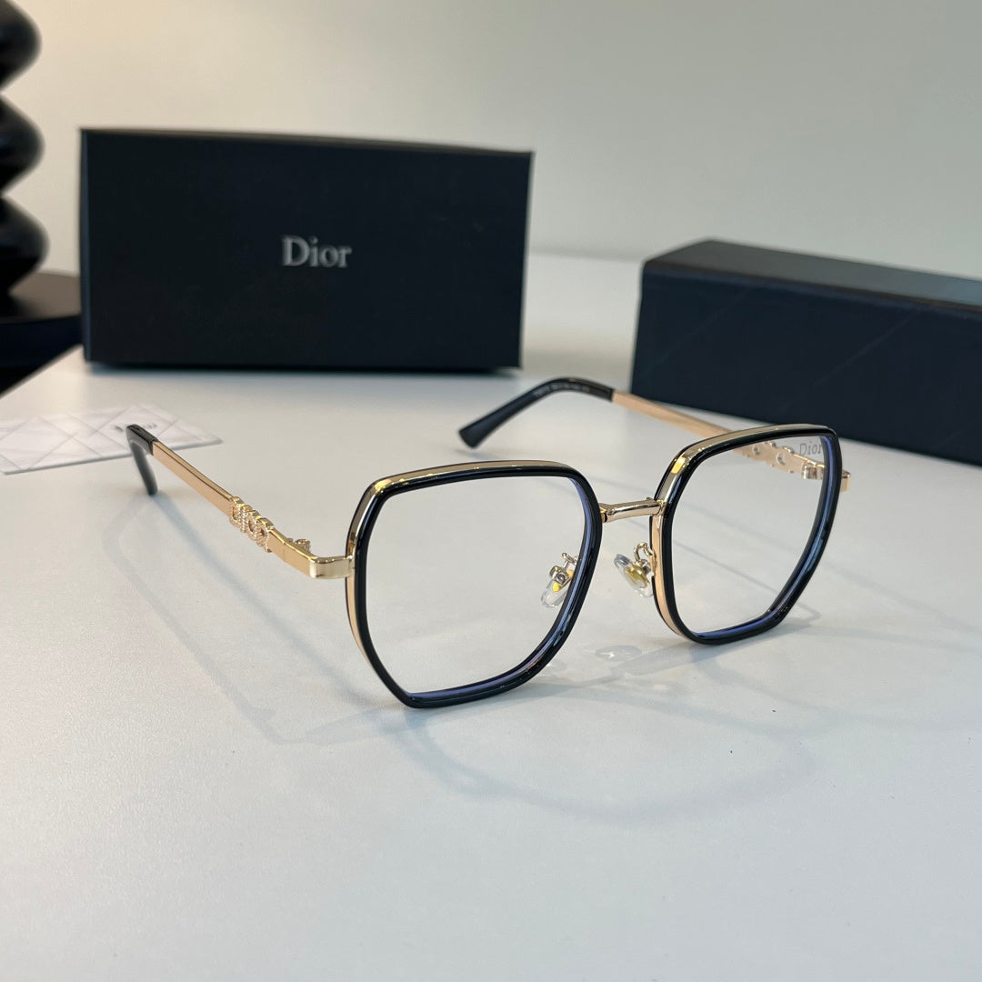 Dior Fashion Silver Lens Sunglasses for Men & Women - 358161