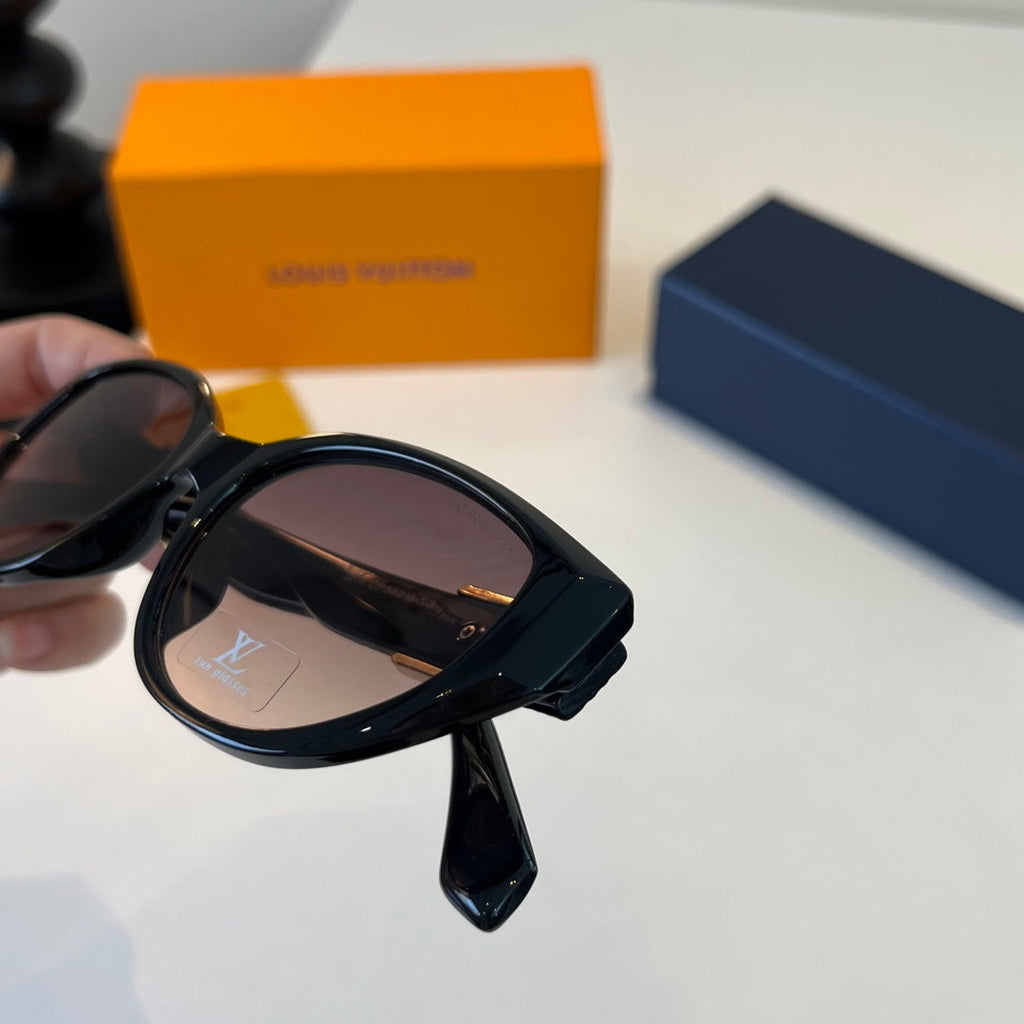 Louis Vuitton Fashion Silver Lens Sunglasses for Men & Women - 431124 - detail image 6
