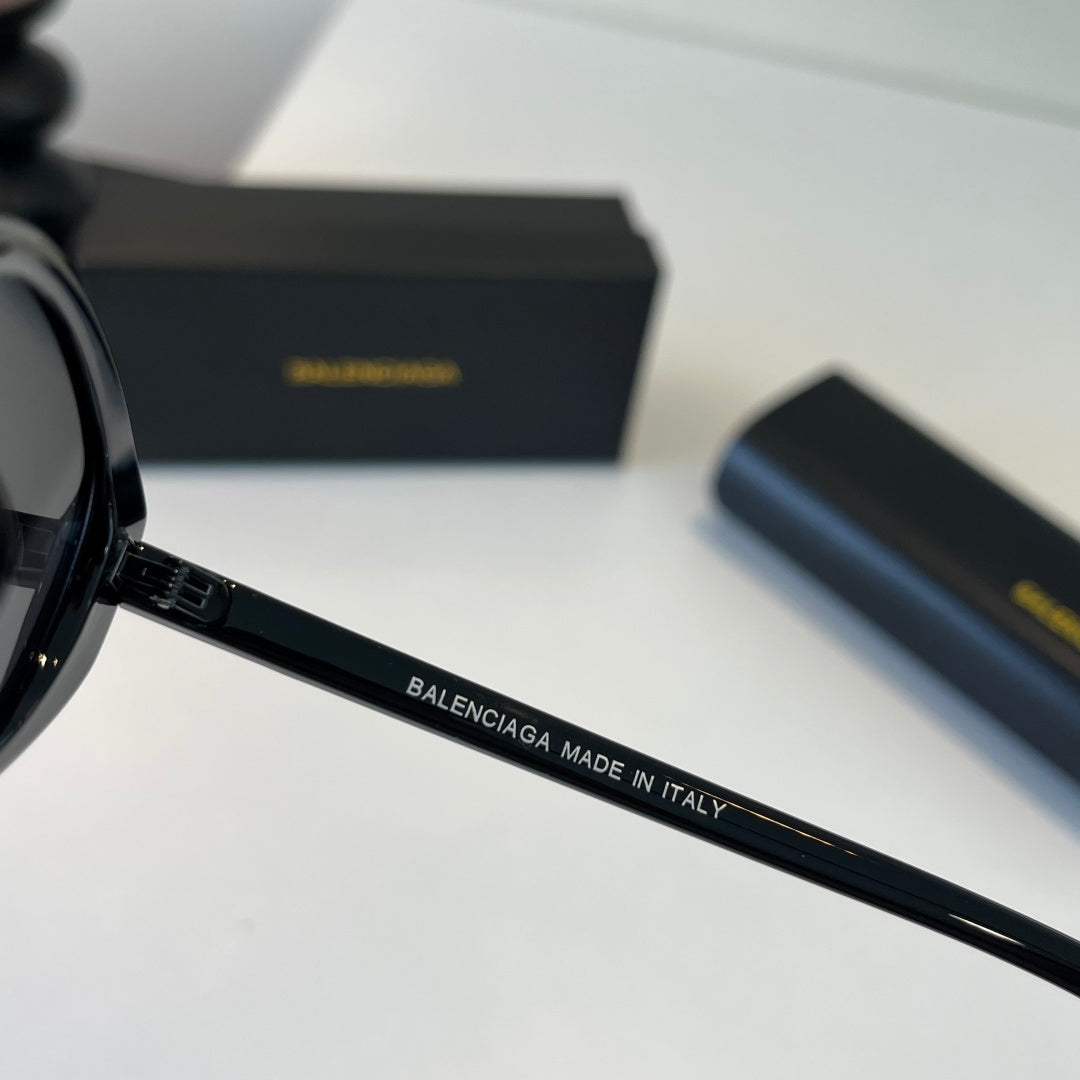 Balenciaga Rectangular Silver Lens Sunglasses for Men & Women - 382907 - detail image 10