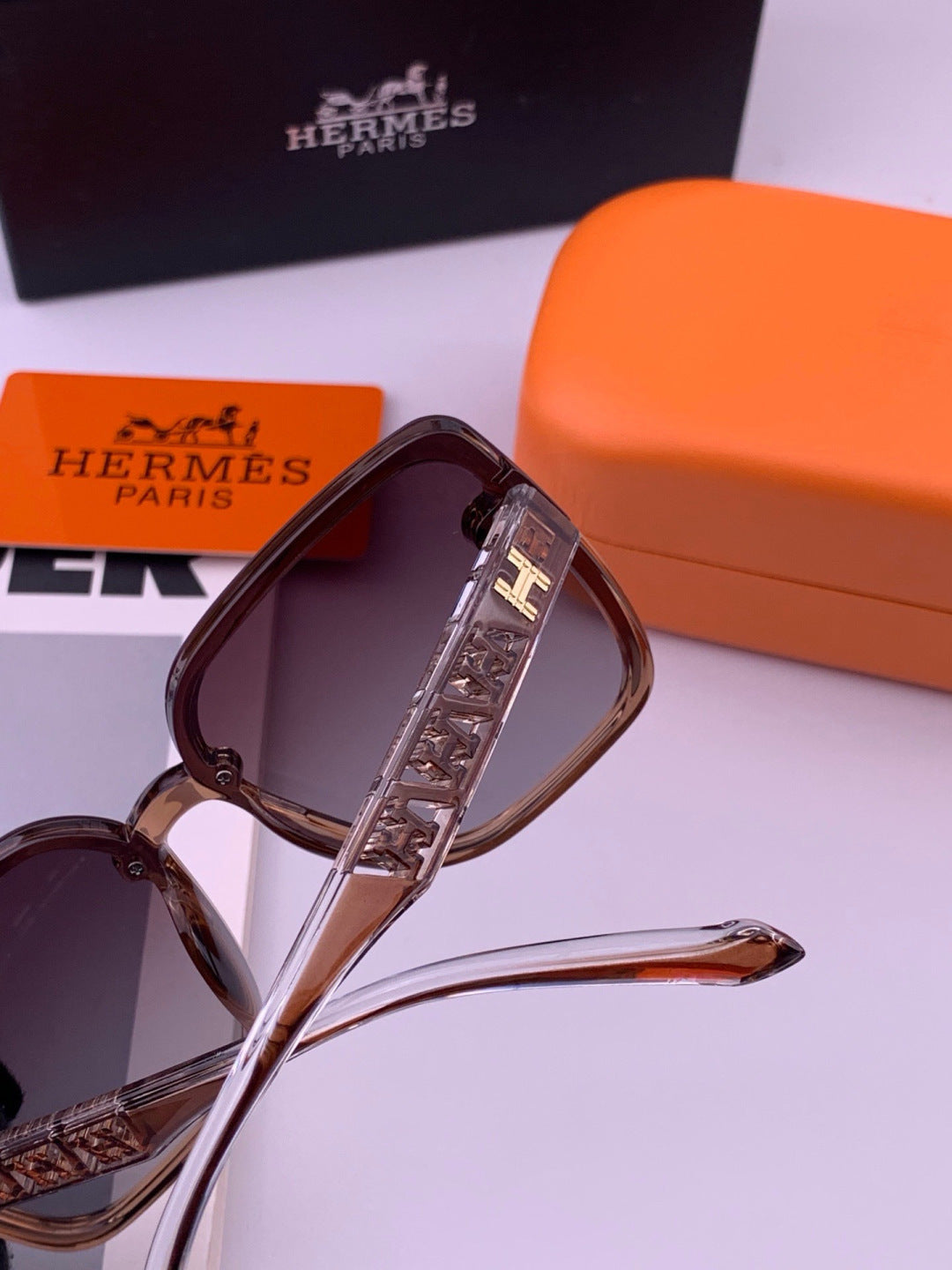 Hermès H7993 Square Gold Lens Sunglasses for Men & Women - 372639 - detail image 4