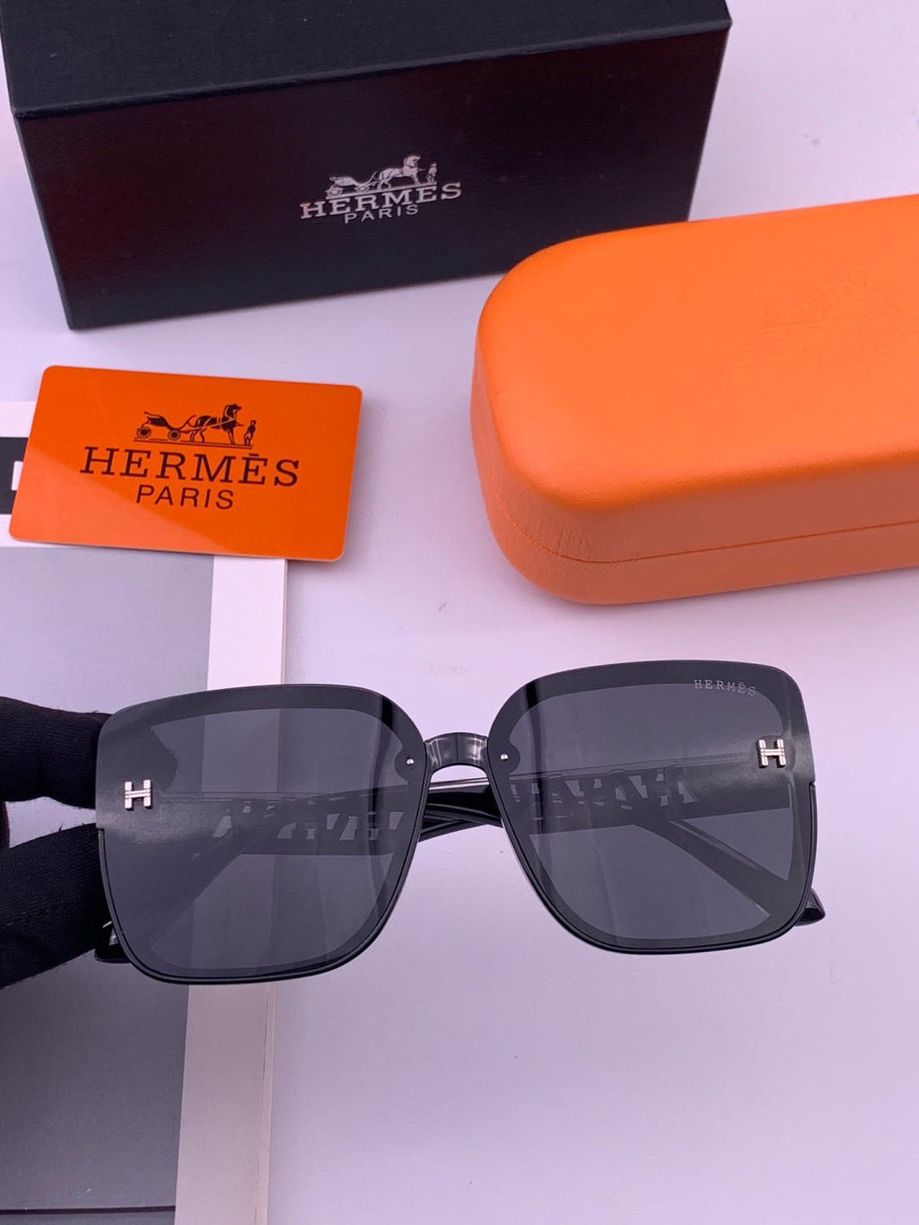 Hermès H7993 Square Black Lens Sunglasses for Men & Women - 372640