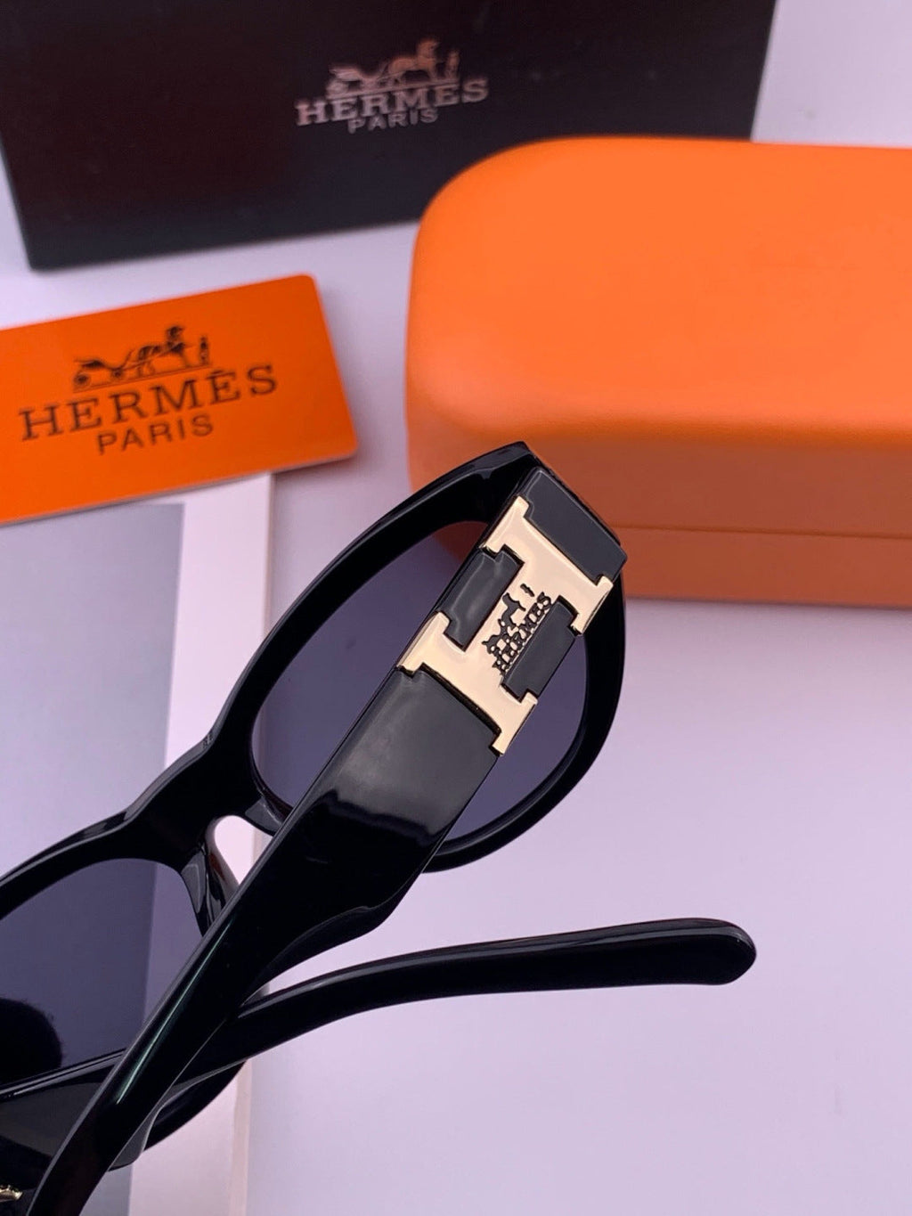 Hermès H37005 Square Black Lens Sunglasses for Men & Women - 372648 - detail image 2