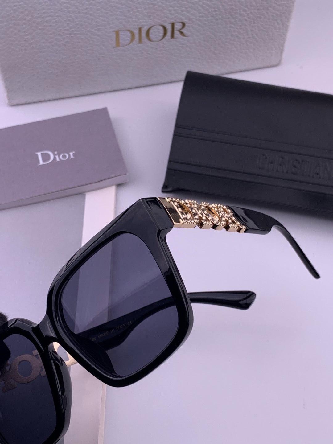 Dior D77000 Fashion Black Lens Sunglasses for Men & Women - 371964 - detail image 2