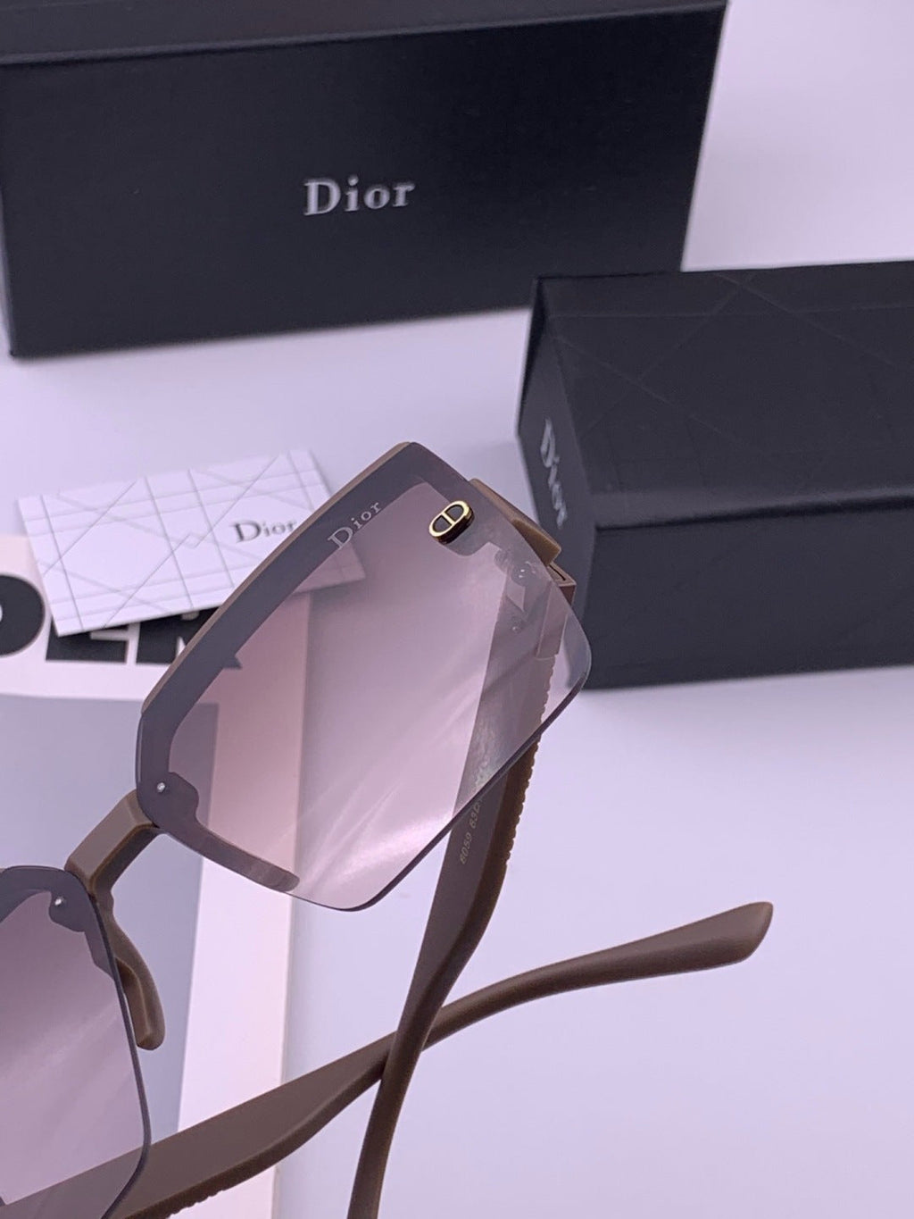 Dior D9805 Square Gold Lens Sunglasses for Men & Women - 371955 - detail image 3