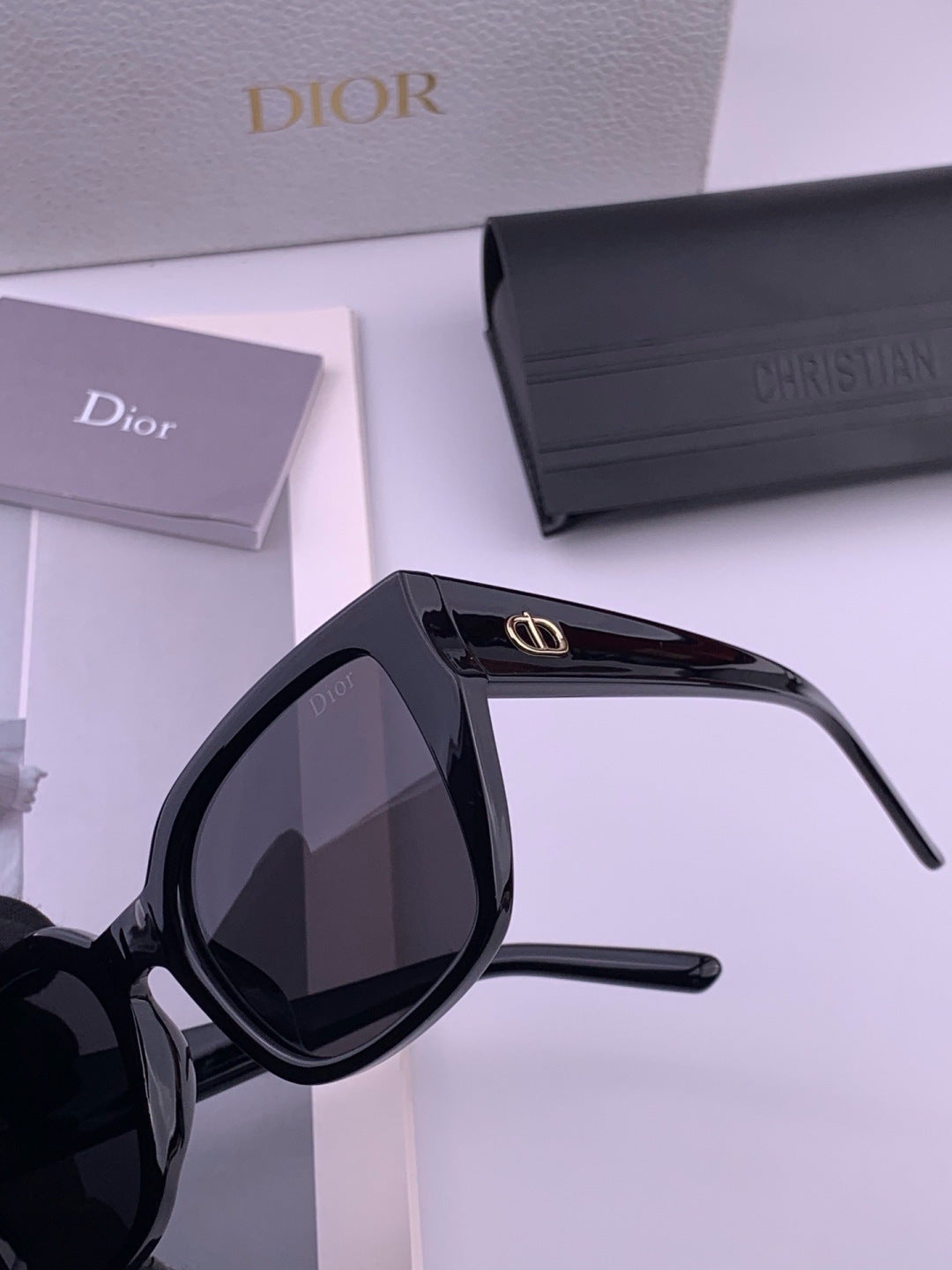 Dior CD6820 Polarized Square Black Lens Sunglasses for Women - 382362 - detail image 3