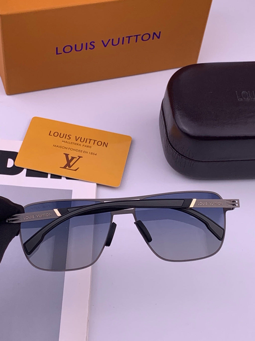 Louis Vuitton L816 Fashion Gold Lens Sunglasses for Men & Women - 431265 - detail image 4
