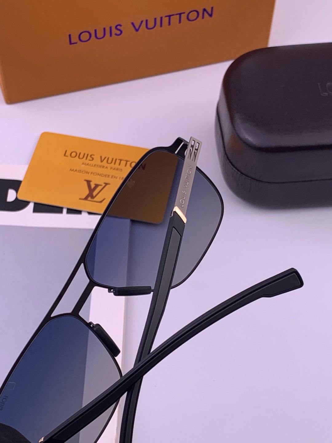 Louis Vuitton L816 Fashion Gold Lens Sunglasses for Men & Women - 431265 - detail image 5