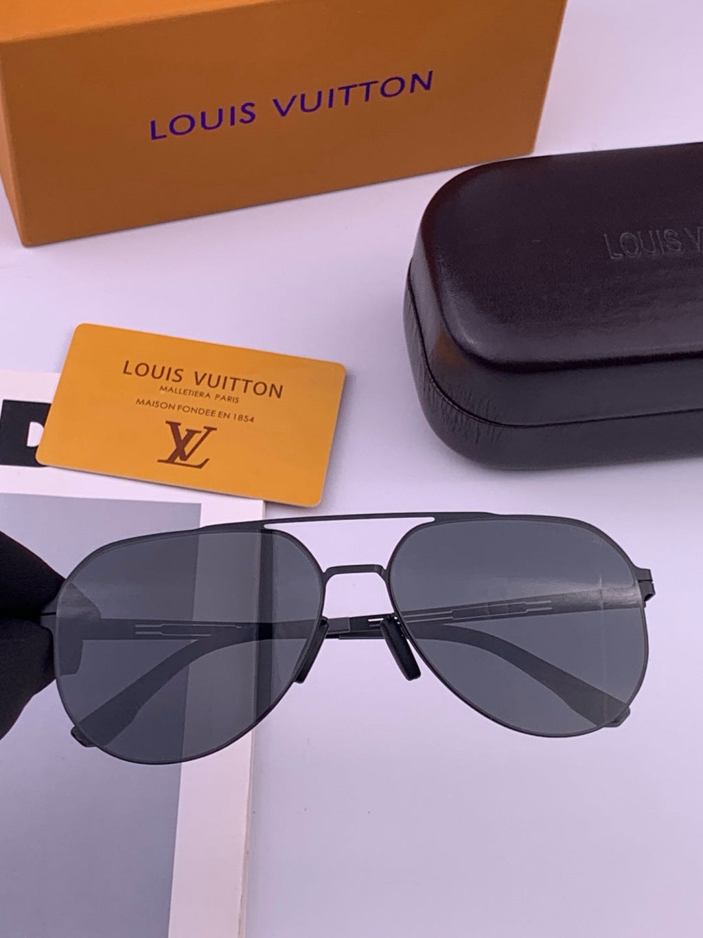 Louis Vuitton L39 Fashion Gold Lens Sunglasses for Men & Women - 431272