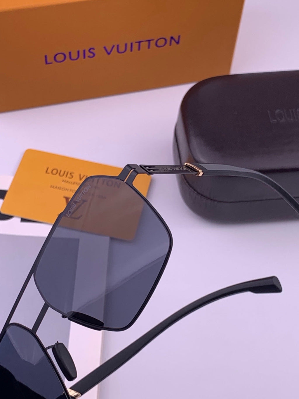 Louis Vuitton L313 Fashion Gold Lens Sunglasses for Men & Women - 431281 - detail image 3