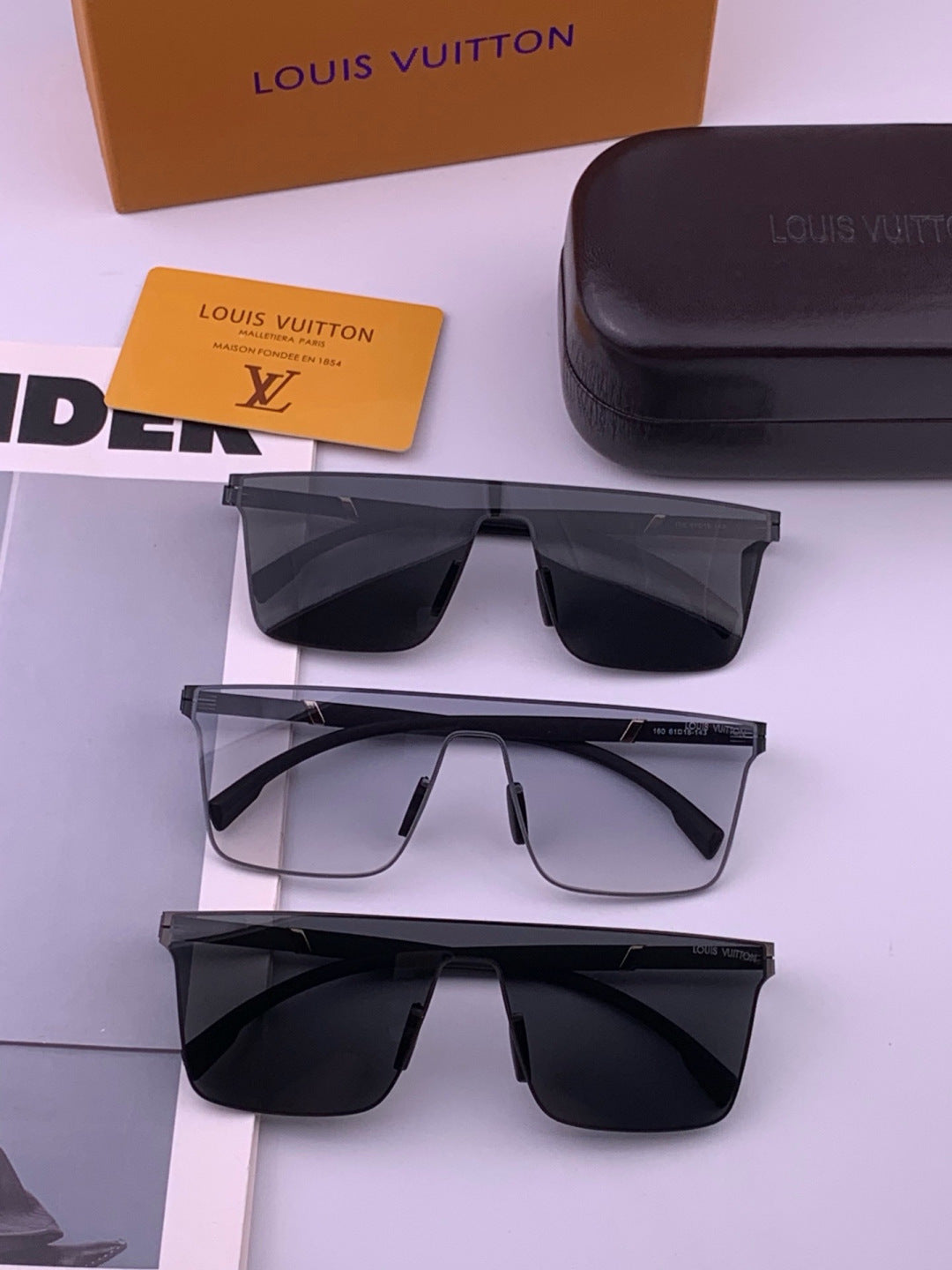 Louis Vuitton L016 Fashion Black Lens Sunglasses for Men & Women - 431160 - detail image 7