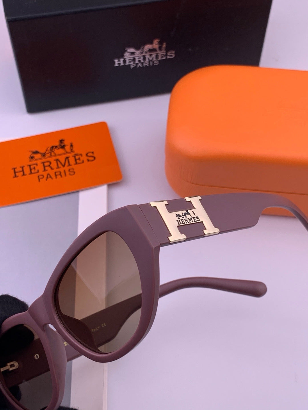 Hermès H37005 Square Red Lens Sunglasses for Men & Women - 450027 - detail image 2