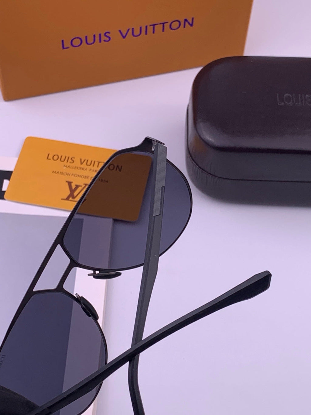 Louis Vuitton L315 Fashion Gold Lens Sunglasses for Men & Women - detail image 5