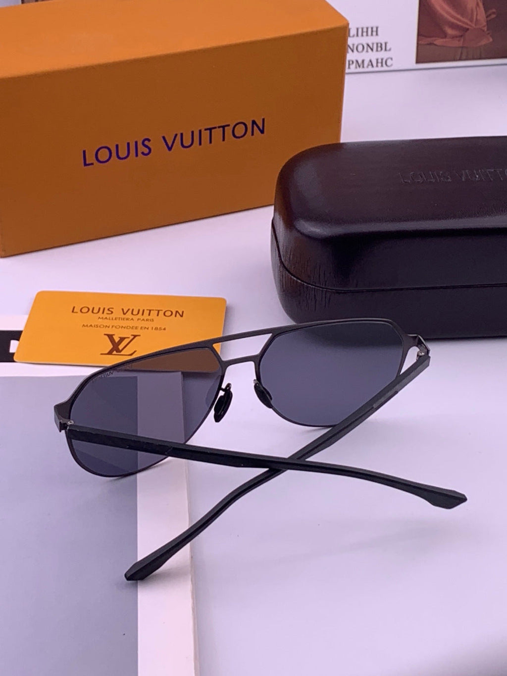 Louis Vuitton L315 Fashion Gold Lens Sunglasses for Men & Women - detail image 6