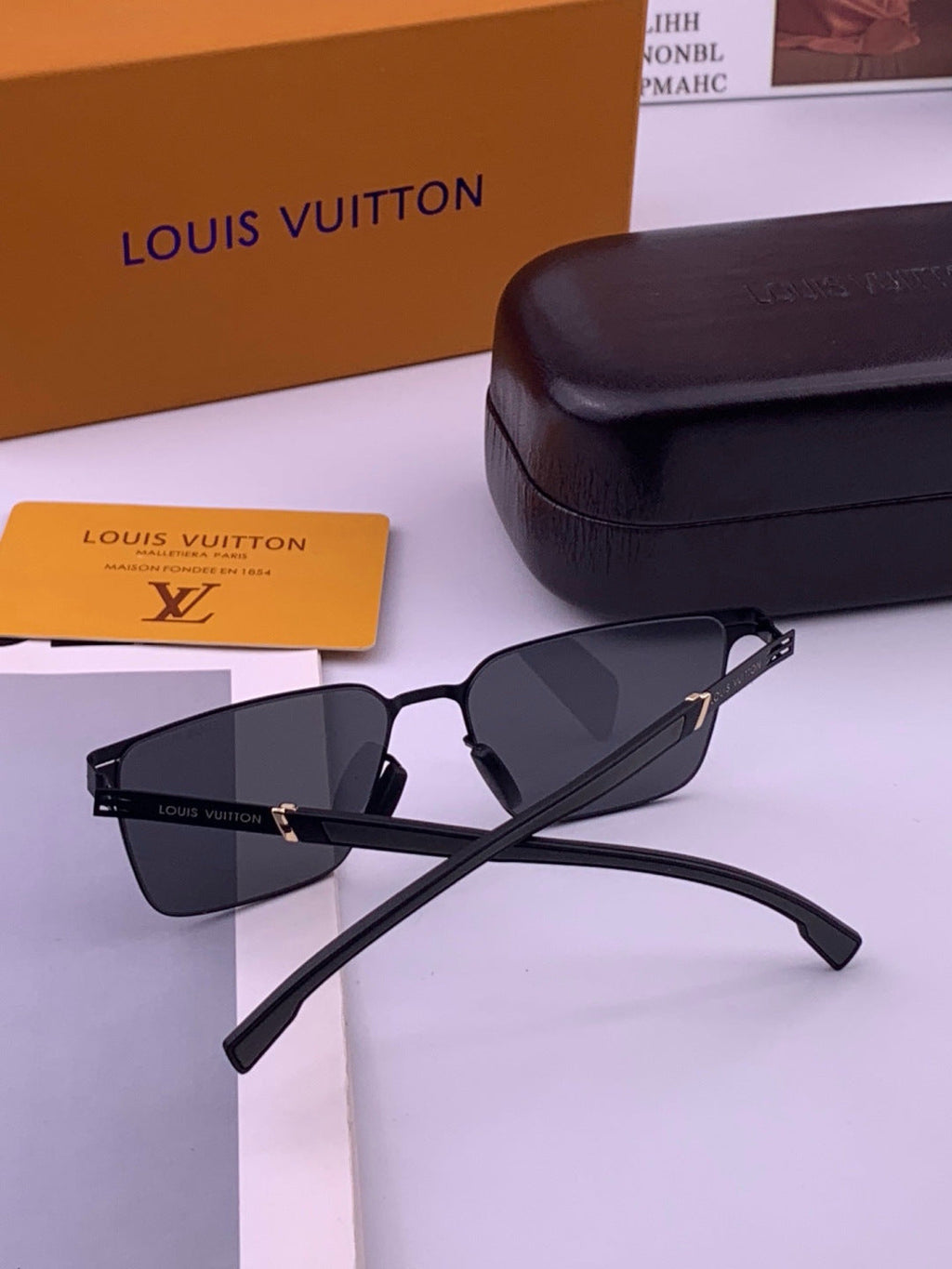 Louis Vuitton L516 Fashion Gold Lens Sunglasses for Men & Women - 448560 - detail image 6