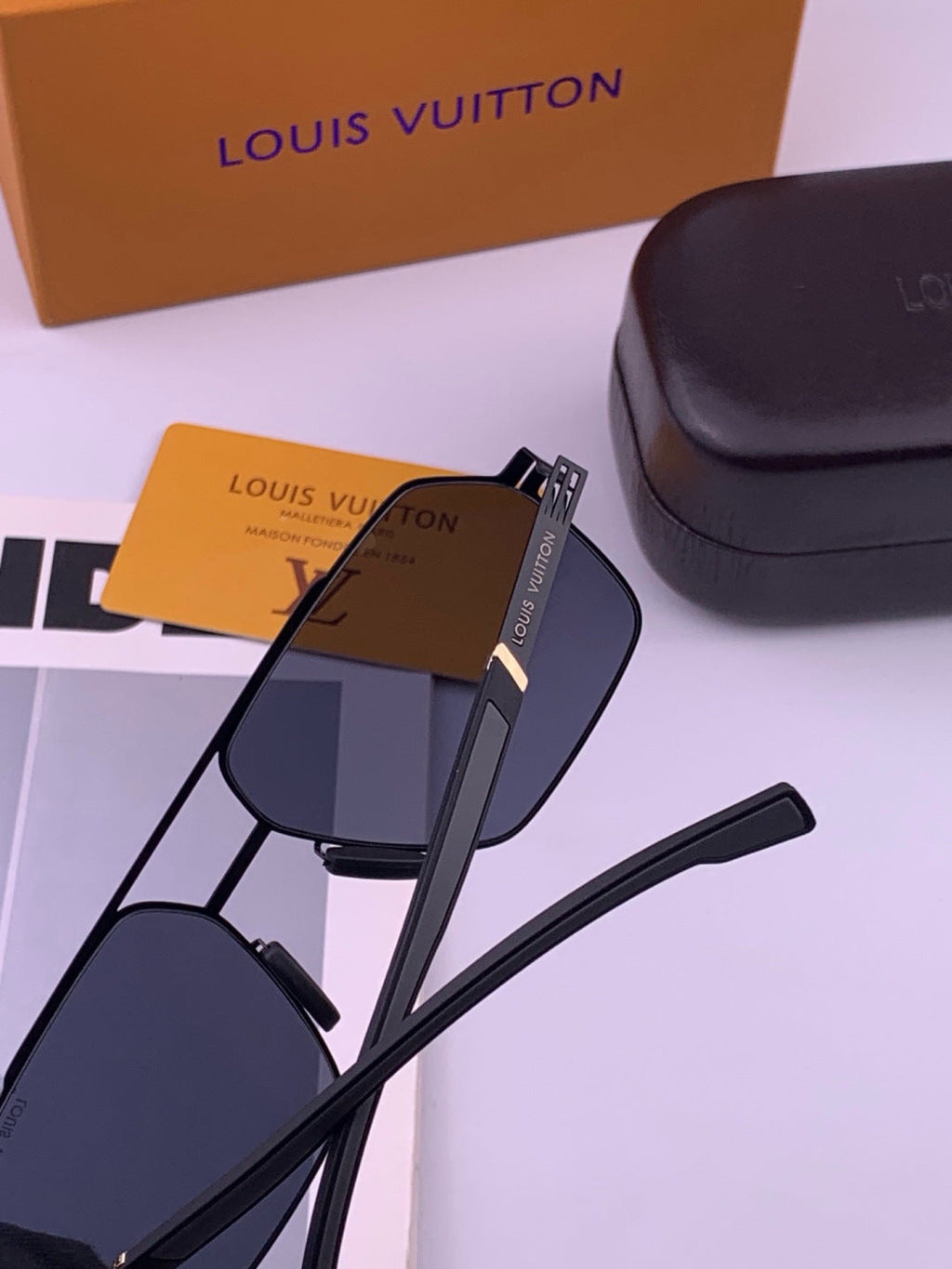 Louis Vuitton L313 Fashion Gold Lens Sunglasses for Men & Women - 448572 - detail image 6