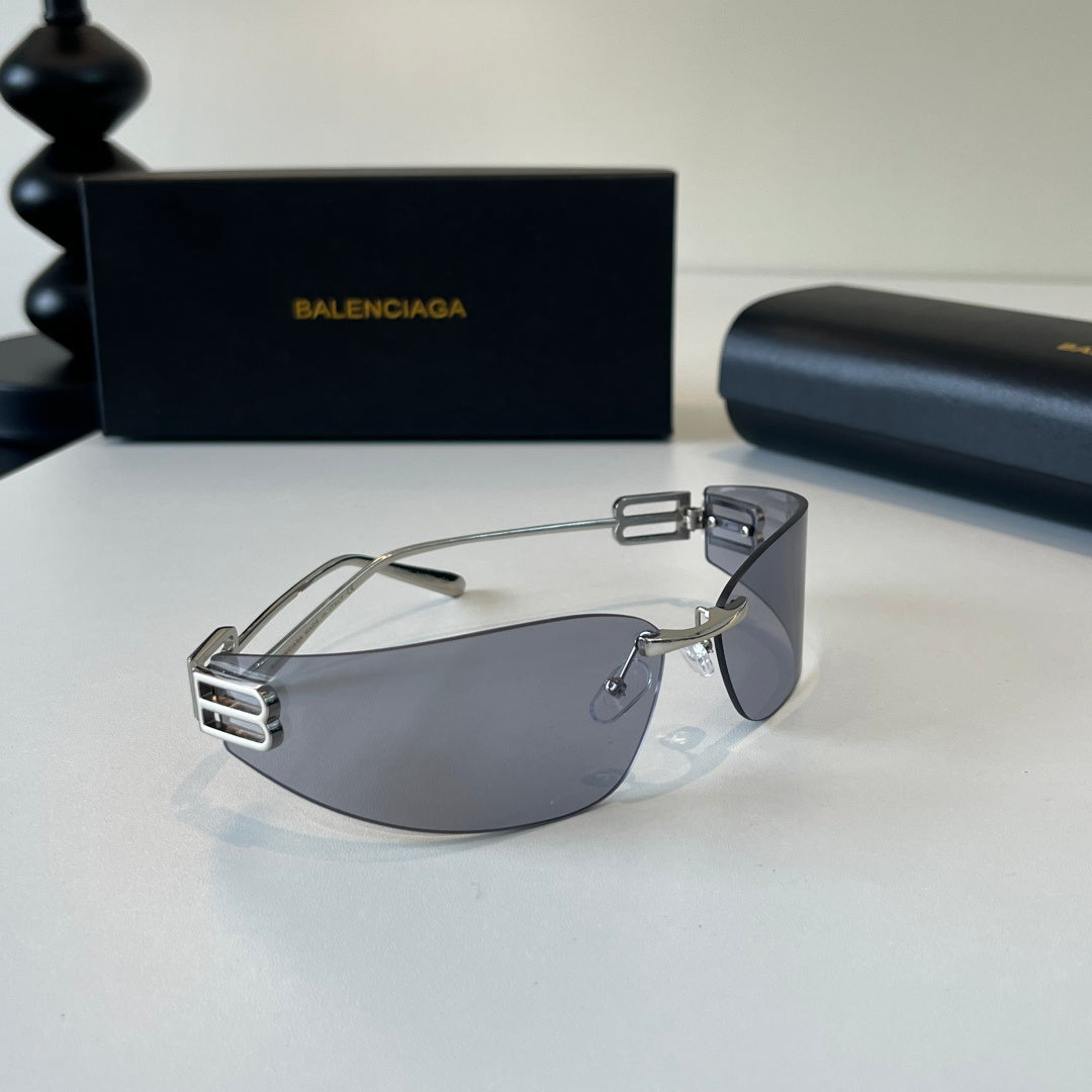 Balenciaga Rectangular Silver Lens Sunglasses for Men & Women - 466022 - detail image 4