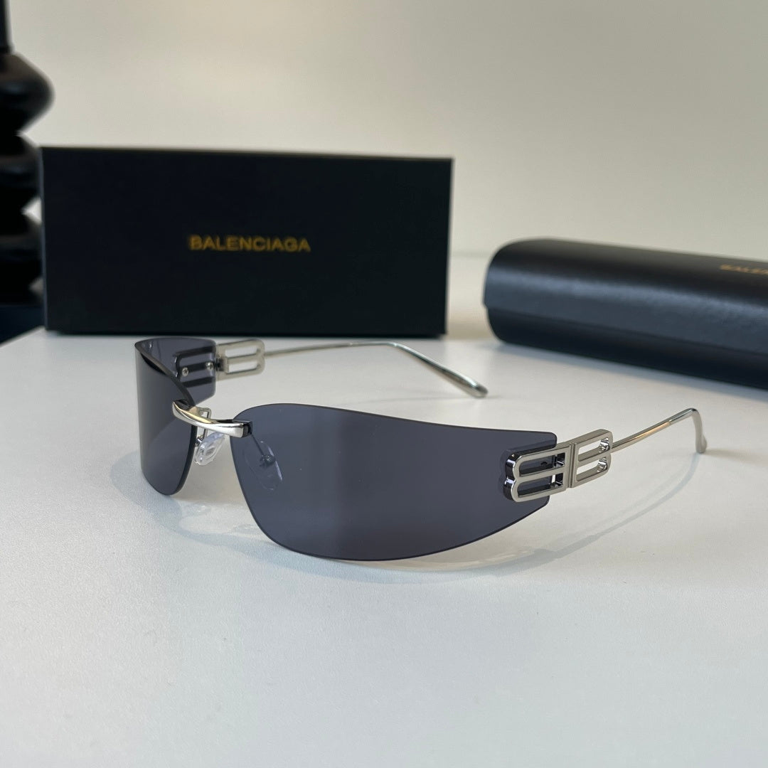 Balenciaga Rectangular Silver Lens Sunglasses for Men & Women - 466024 - detail image 3