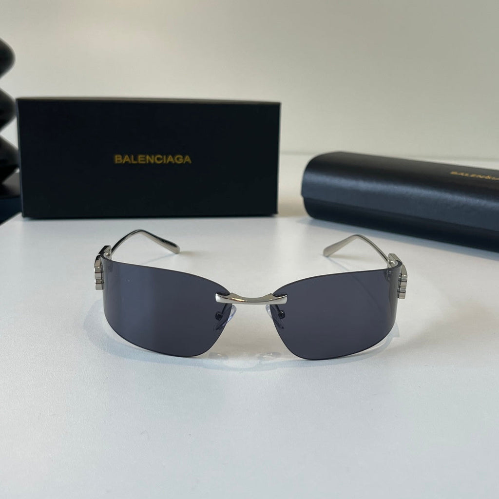 Balenciaga Rectangular Silver Lens Sunglasses for Men & Women - 466020 - detail image 2