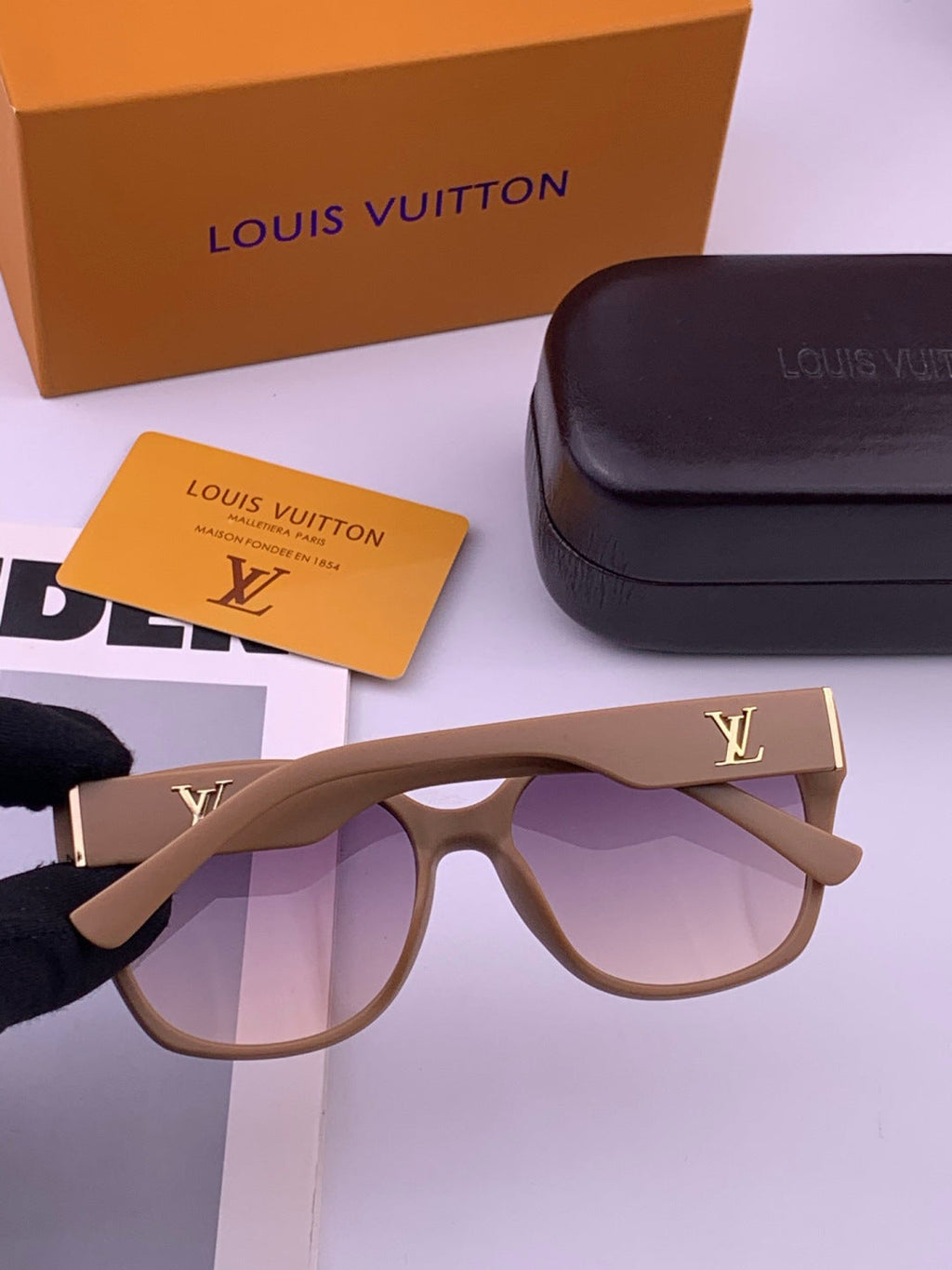 Louis Vuitton L27001 Square Black Lens Sunglasses for Men & Women - 464808 - detail image 5