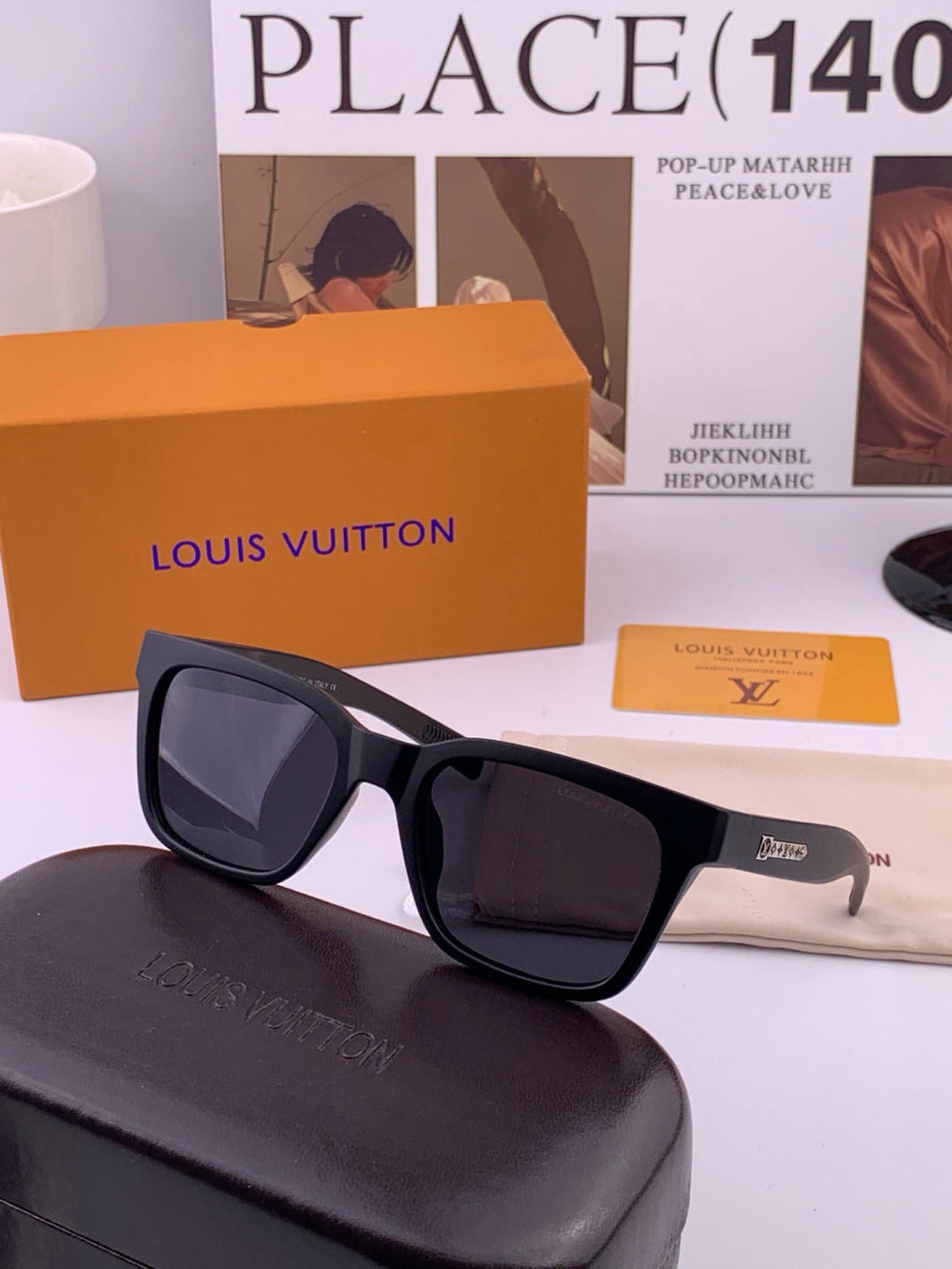 Louis Vuitton Fashion Black Lens Sunglasses for Men & Women - 464797 - detail image 4