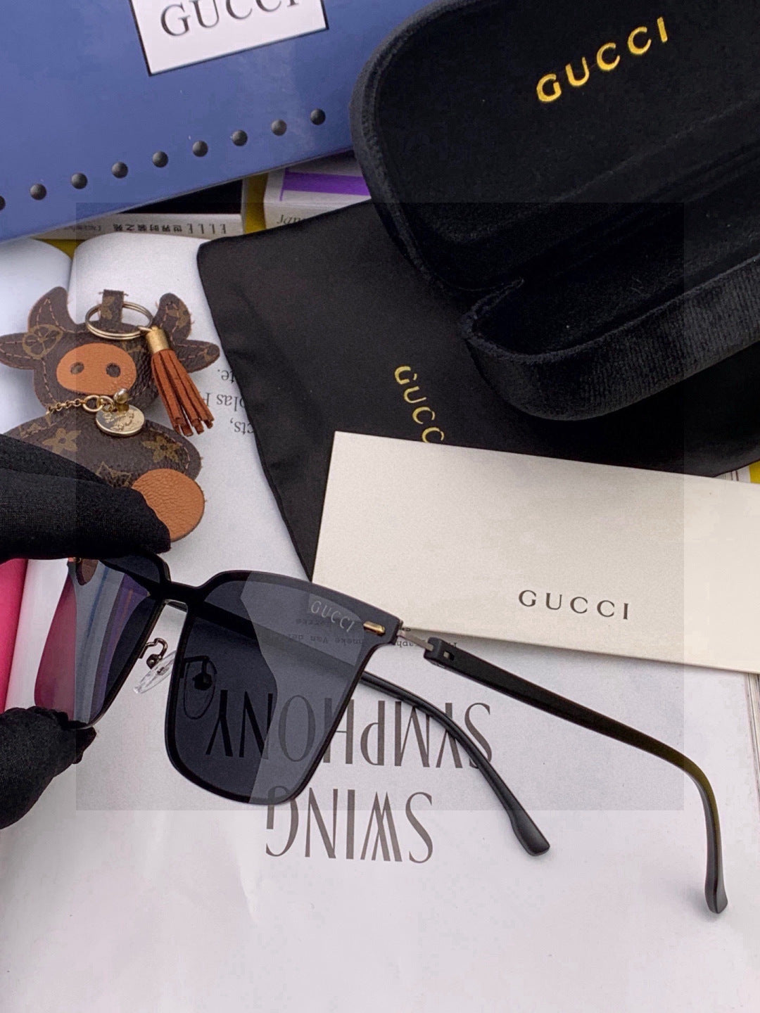 Gucci G11363 Fashion Red Lens Sunglasses for Men & Women - detail image 4