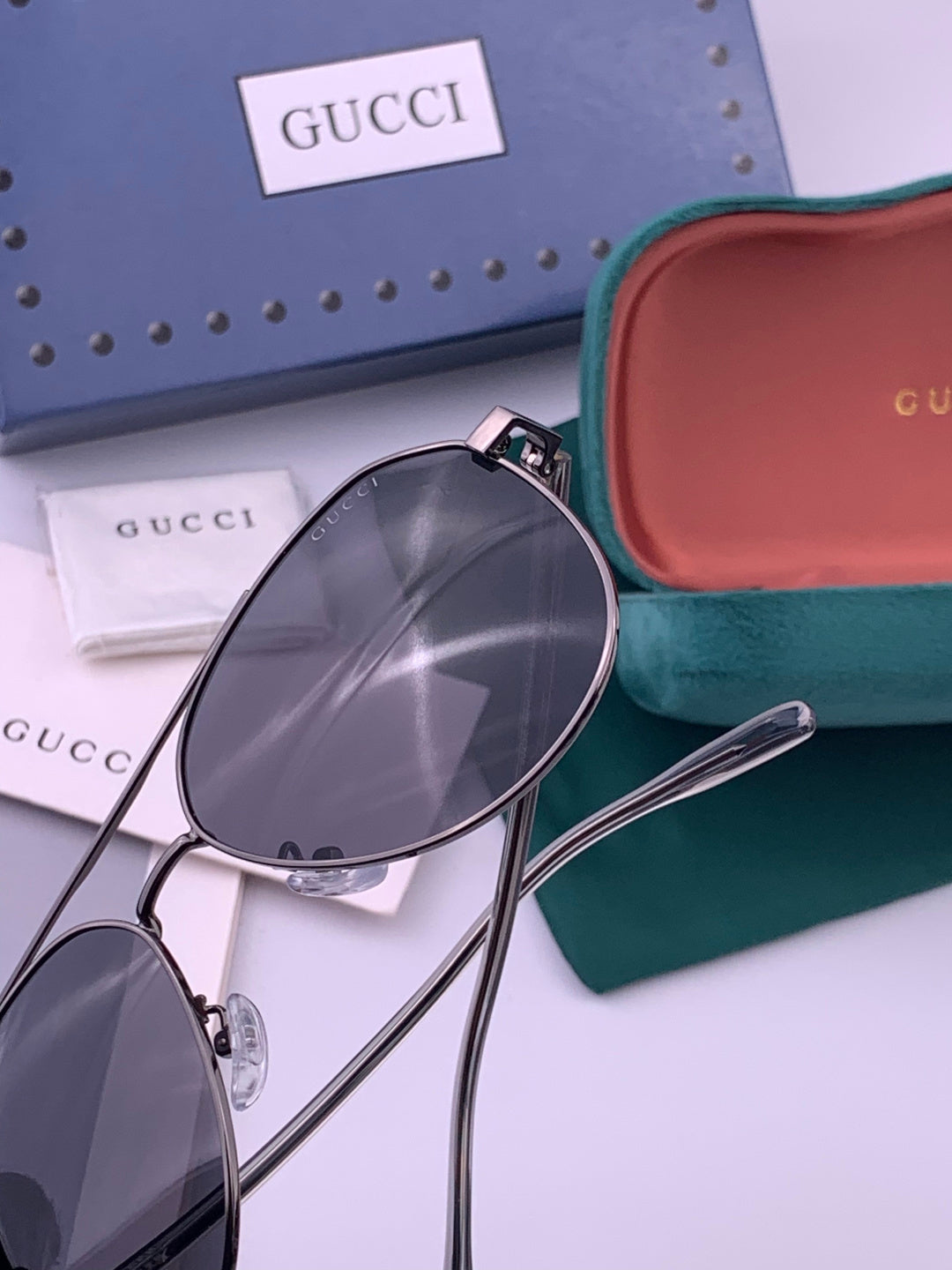 Gucci 5327 Polarized Aviator Gold Lens Sunglasses for Men & Women - 493237 - detail image 6