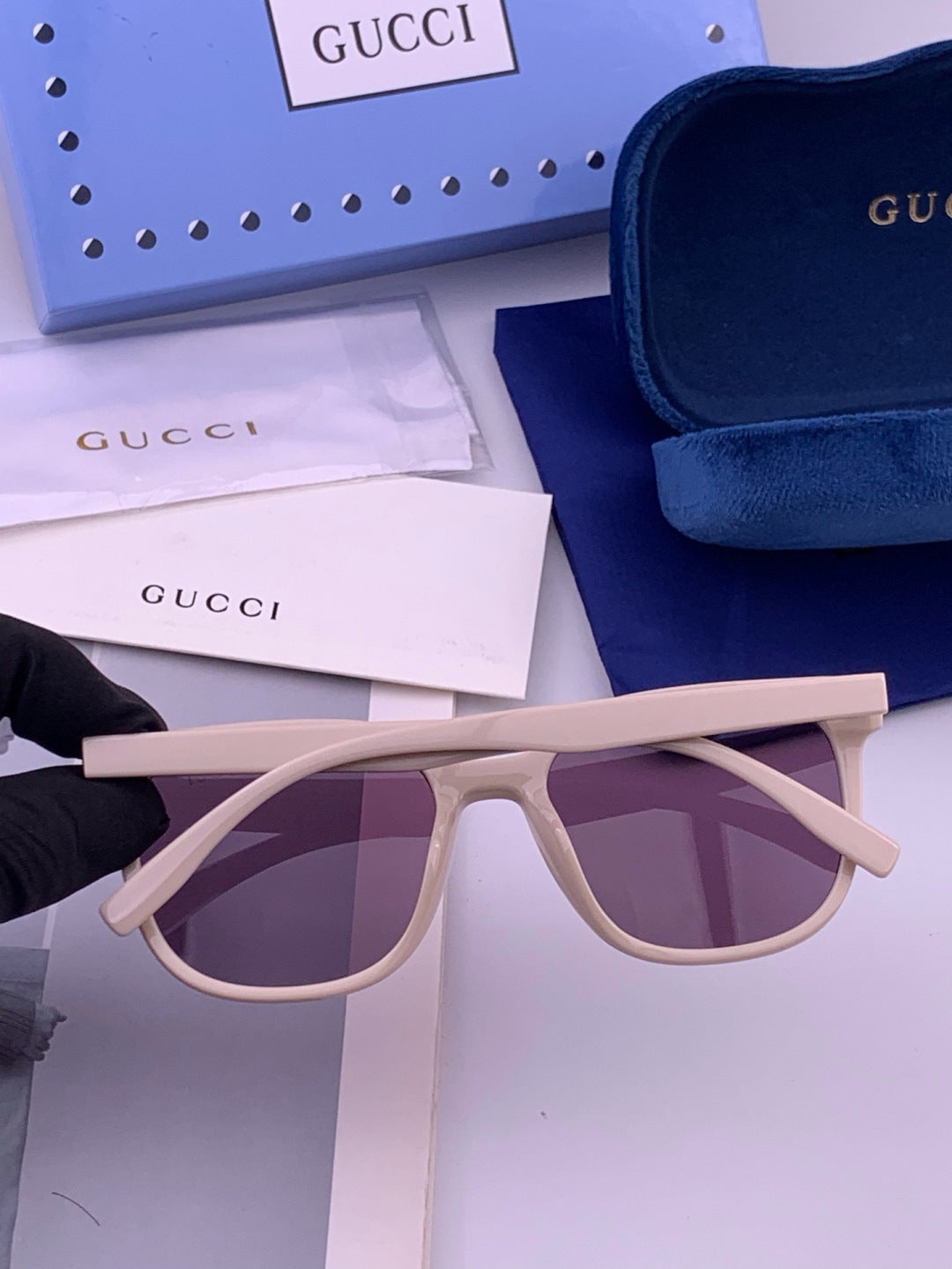 Gucci G87722 Polarized Round Black Lens Sunglasses for Women - detail image 6