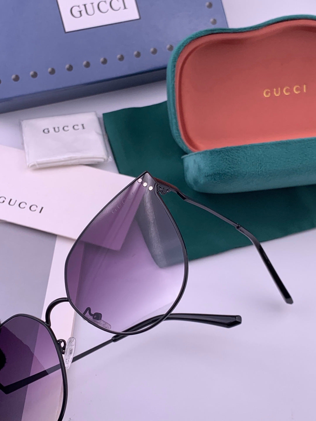 Gucci G3660 Fashion Red Lens Sunglasses for Men & Women - 493410 - detail image 3