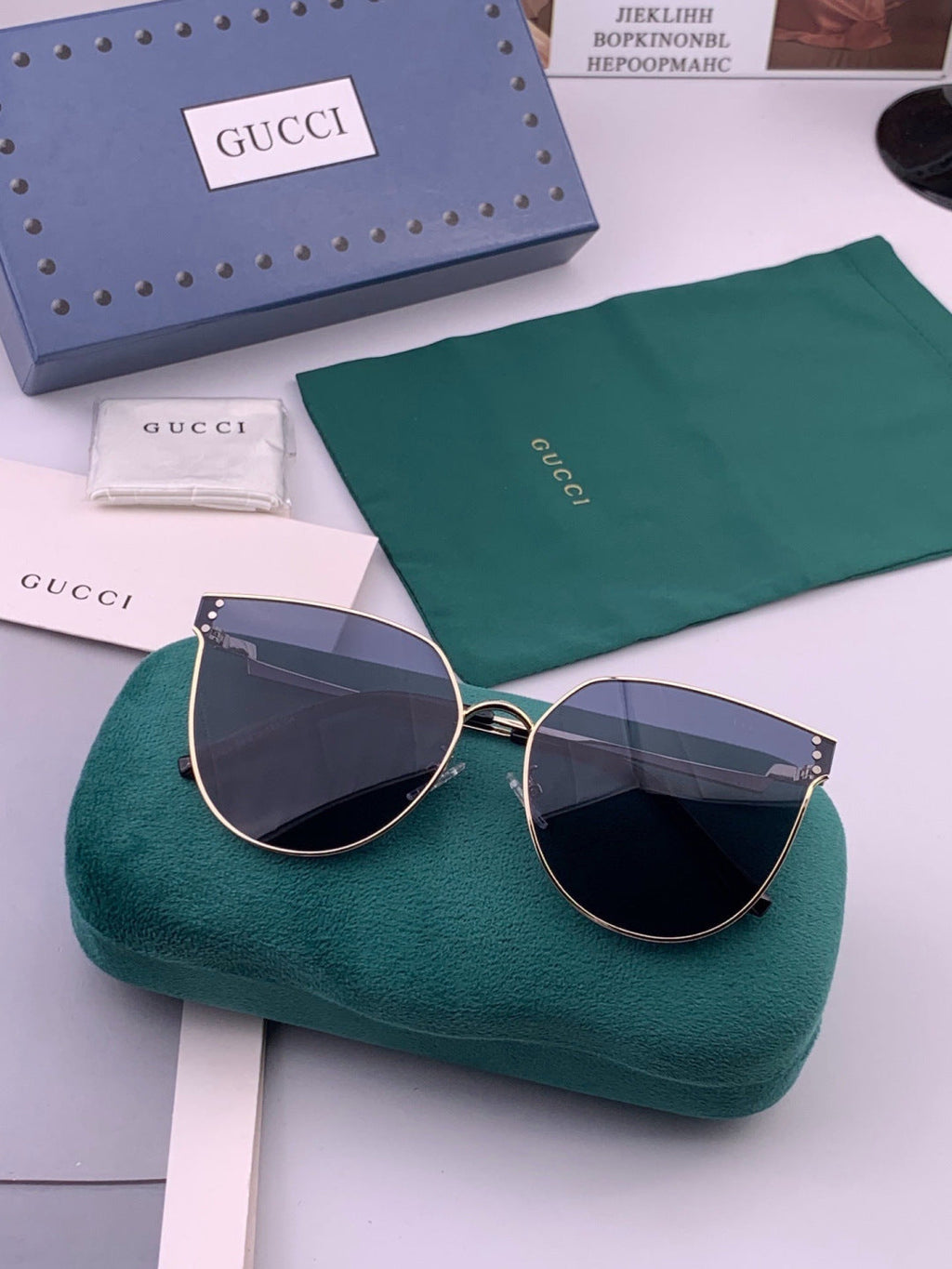 Gucci G3660 Fashion Red Lens Sunglasses for Men & Women - detail image 5