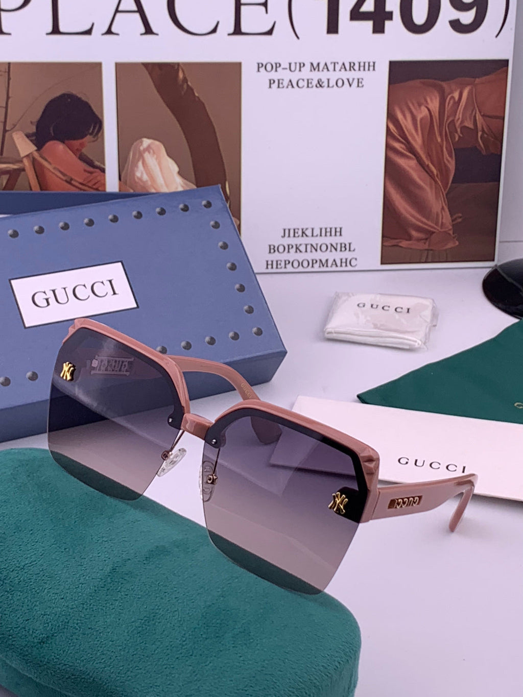 Gucci 2592 Polarized Square Gold Lens Sunglasses for Men & Women - detail image 2
