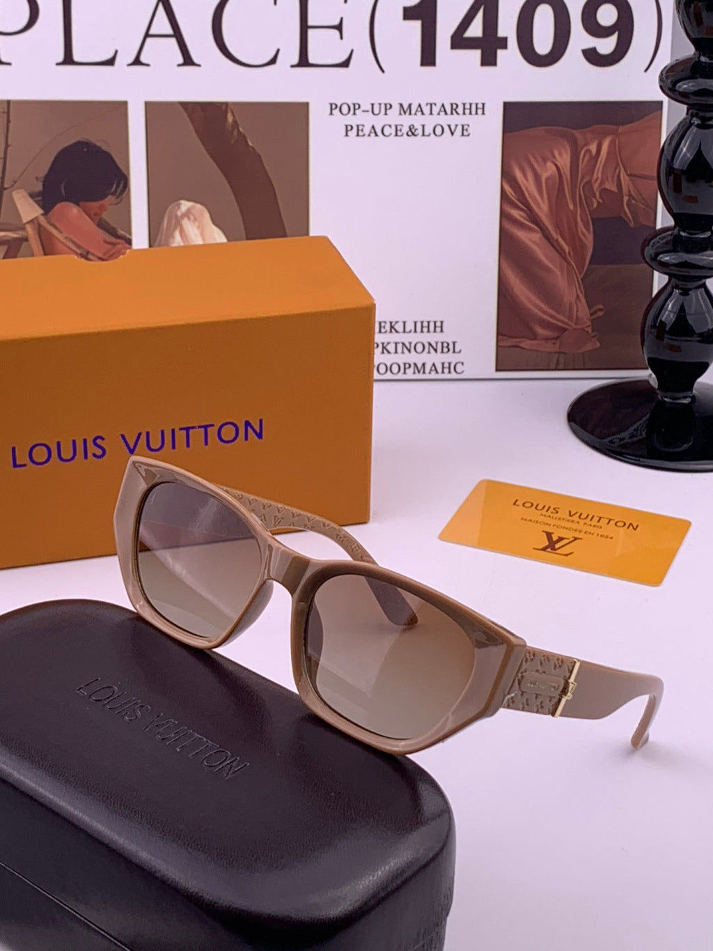 Louis Vuitton L17000 Square Gold Lens Sunglasses for Men & Women - detail image 2