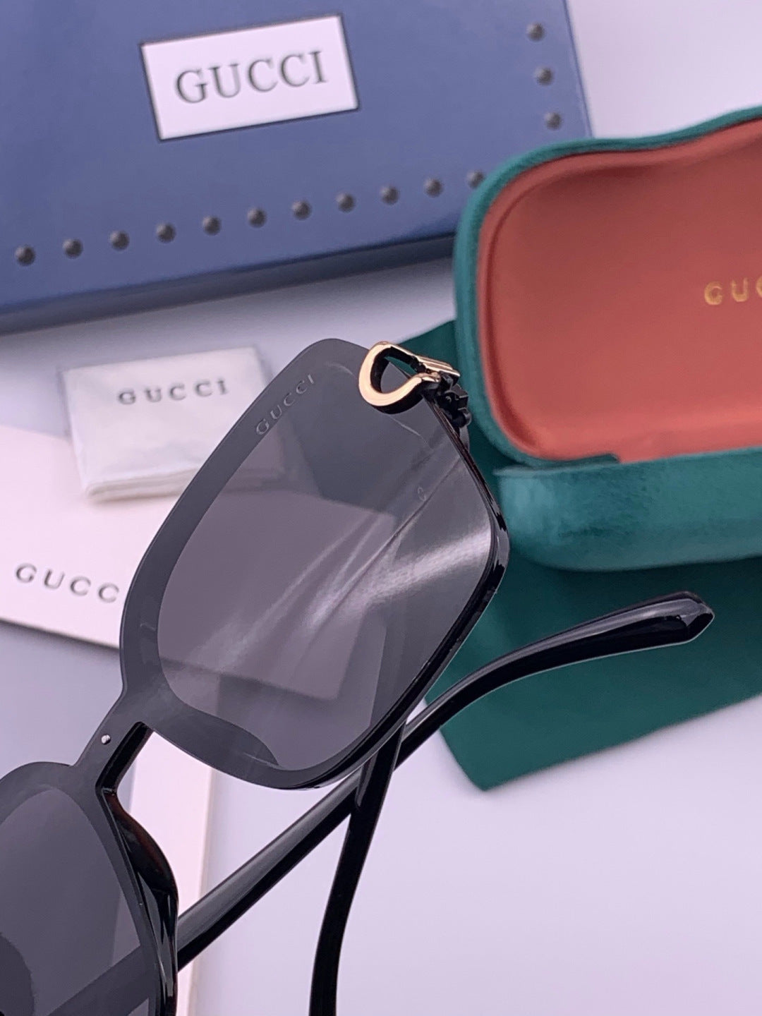 Gucci G9223 Polarized Square Black Lens Sunglasses for Men & Women - detail image 5
