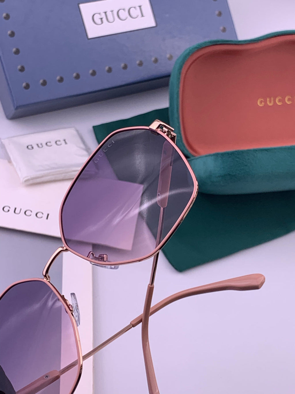 Gucci G9822 Polarized Oversized Brown Lens Sunglasses for Men & Women - detail image 2