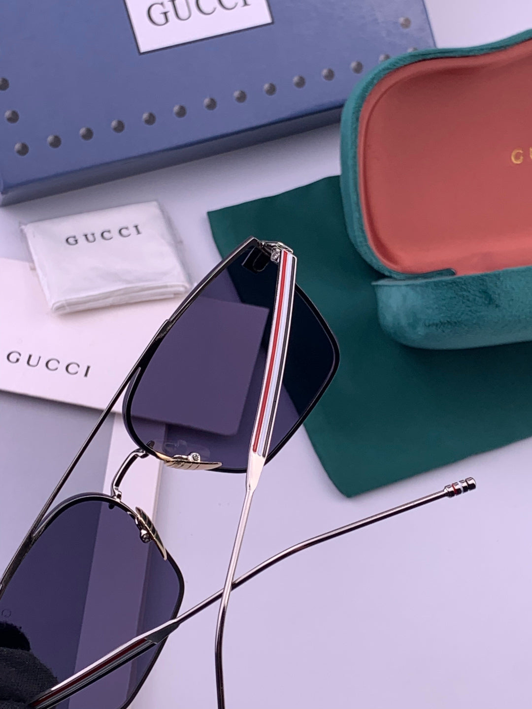 Gucci G152 Polarized Aviator Gold Lens Sunglasses for Men & Women - 486385 - detail image 4