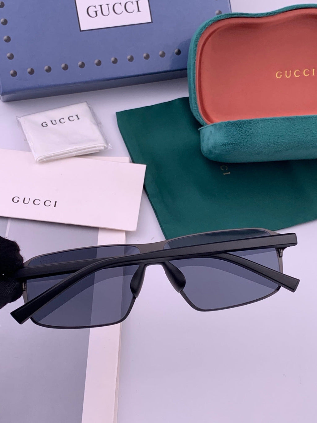 Gucci G2225 Polarized Aviator Gold Lens Sunglasses for Men - 486377 - detail image 4