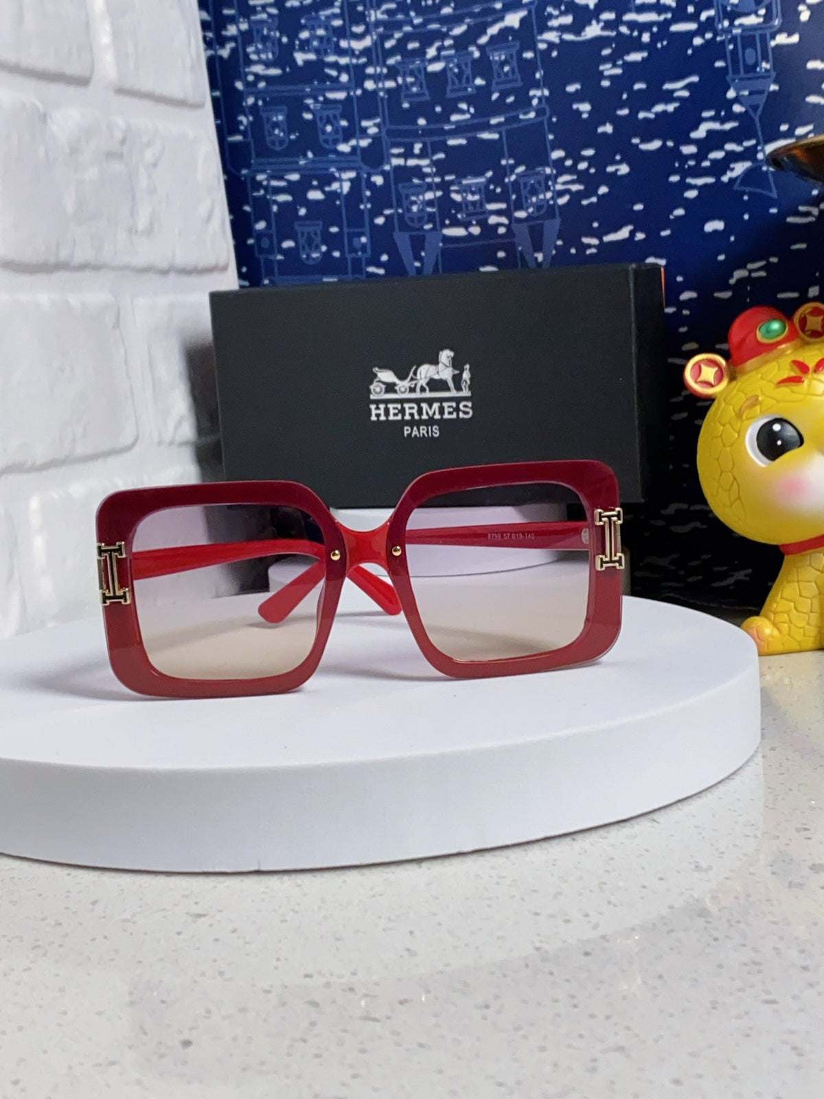 Hermès Square Red Lens Sunglasses for Men & Women - 416507 - detail image 2