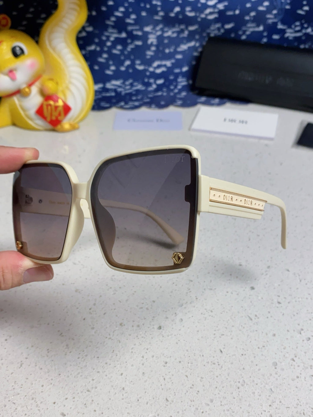 Dior Polarized Fashion Gray Lens Sunglasses for Women - 997974 - detail image 6