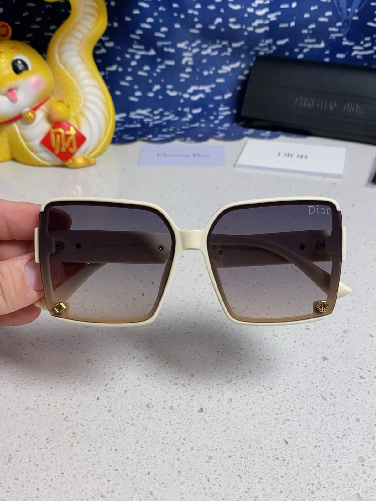 Dior Polarized Fashion Gray Lens Sunglasses for Women - 997974 - detail image 4