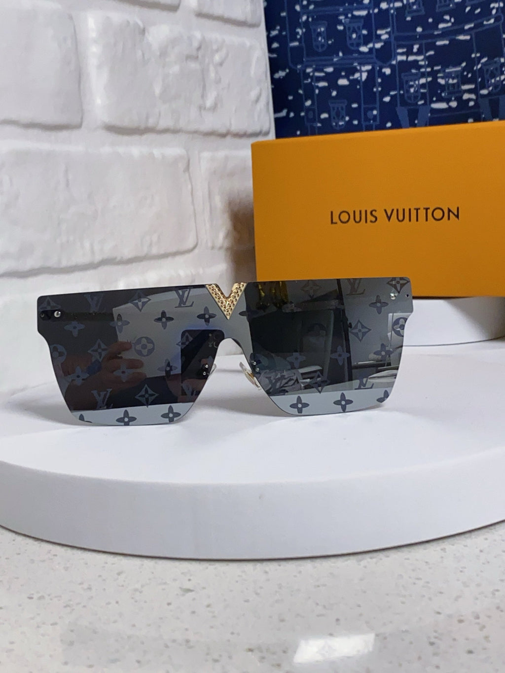 Louis Vuitton Fashion Silver Lens Sunglasses for Men & Women - 493053 - detail image 2