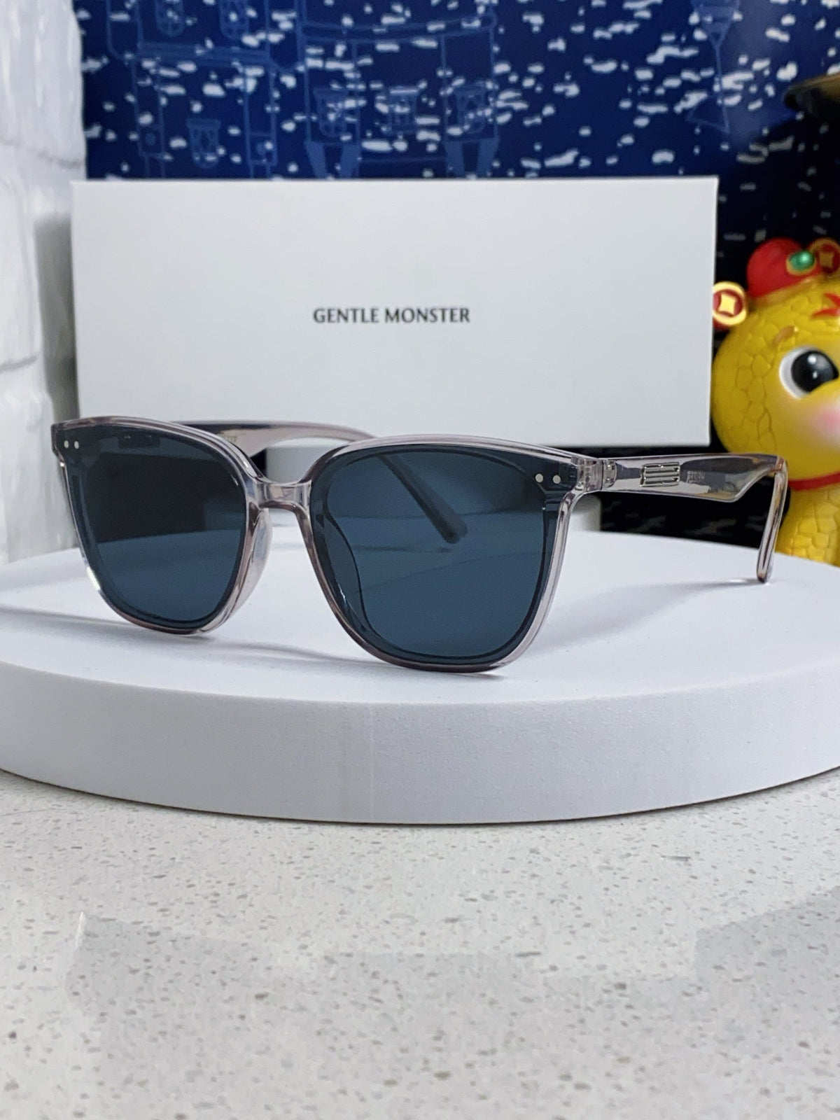 Gentle Monster HEIZER Square Blue Lens Sunglasses for Men & Women - 432932