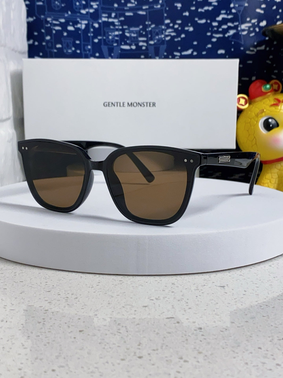 Gentle Monster HEIZER Square Brown Lens Sunglasses for Men & Women - 432936