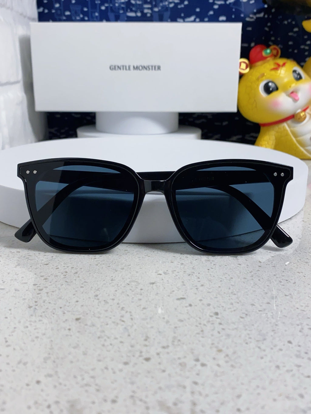 Gentle Monster HEIZER Square Red Lens Sunglasses for Men & Women - 432937 - detail image 9
