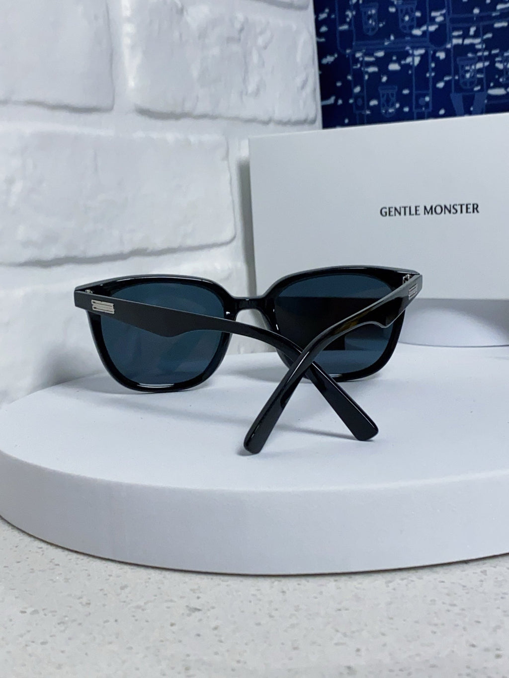 Gentle Monster HEIZER Square Red Lens Sunglasses for Men & Women - 432937 - detail image 3