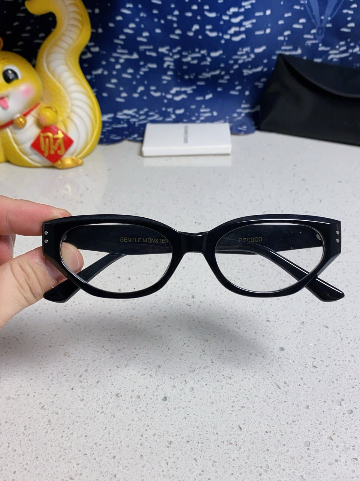 Gentle Monster ROCOCO Cat-Eye Silver Lens Sunglasses for Men & Women - 432926 - detail image 4