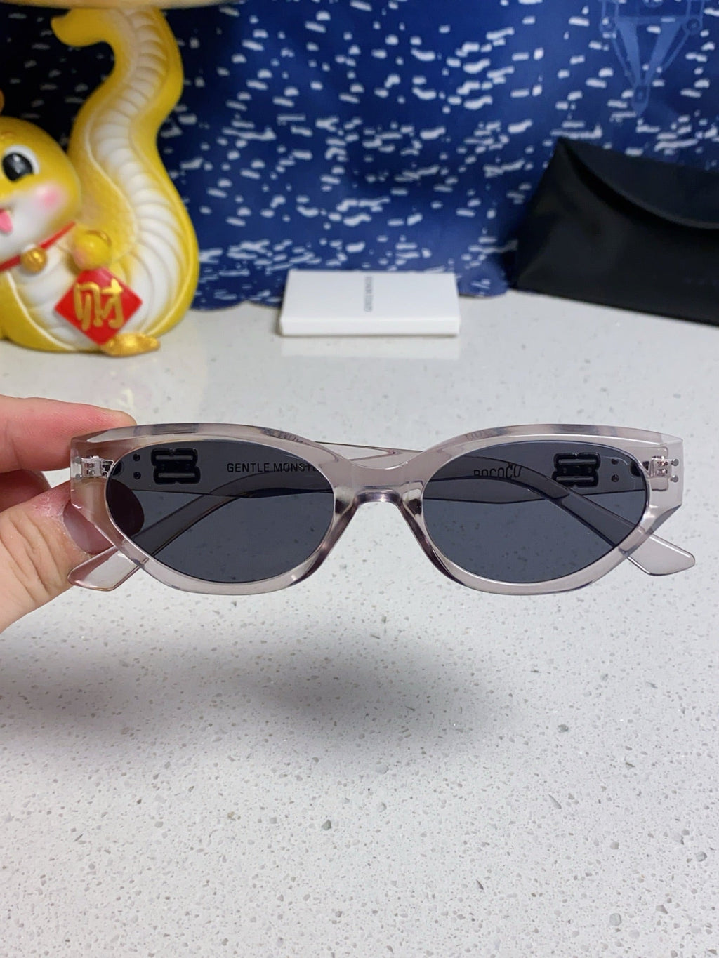 Gentle Monster ROCOCO Cat-Eye Silver Lens Sunglasses for Men & Women - detail image 4