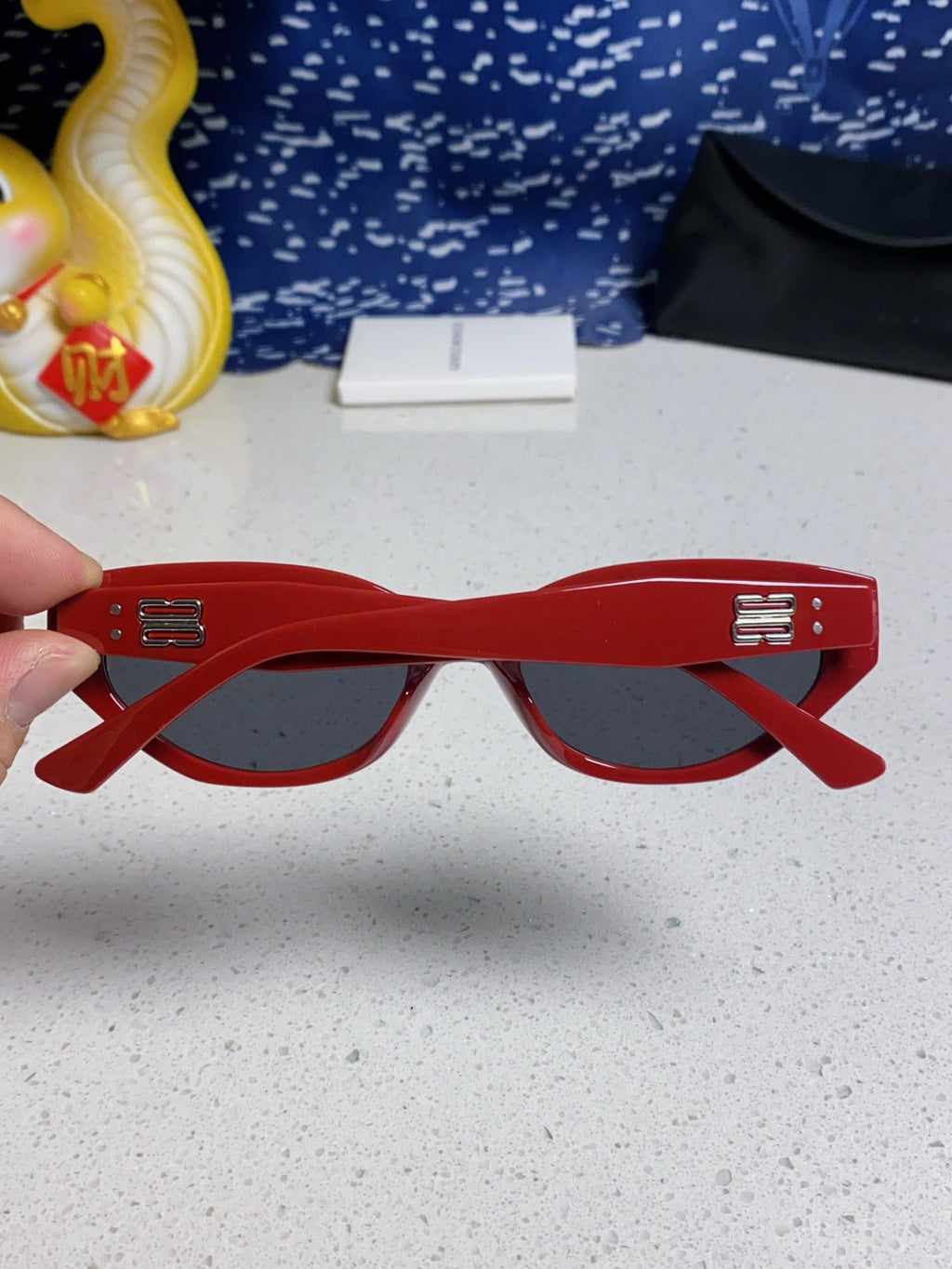 Gentle Monster ROCOCO Cat-Eye Red Lens Sunglasses for Men & Women - 432929 - detail image 5