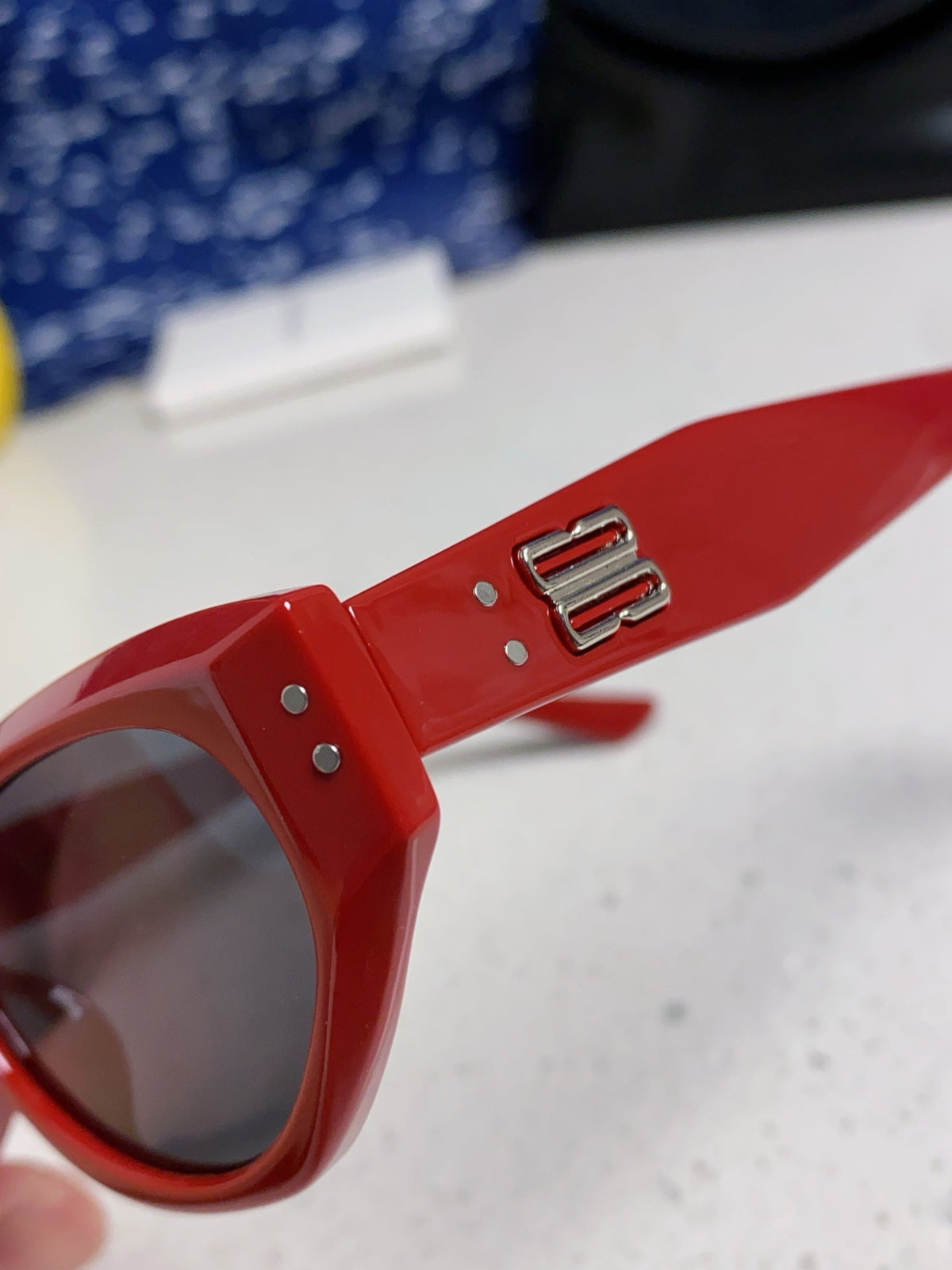 Gentle Monster ROCOCO Cat-Eye Red Lens Sunglasses for Men & Women - detail image 7